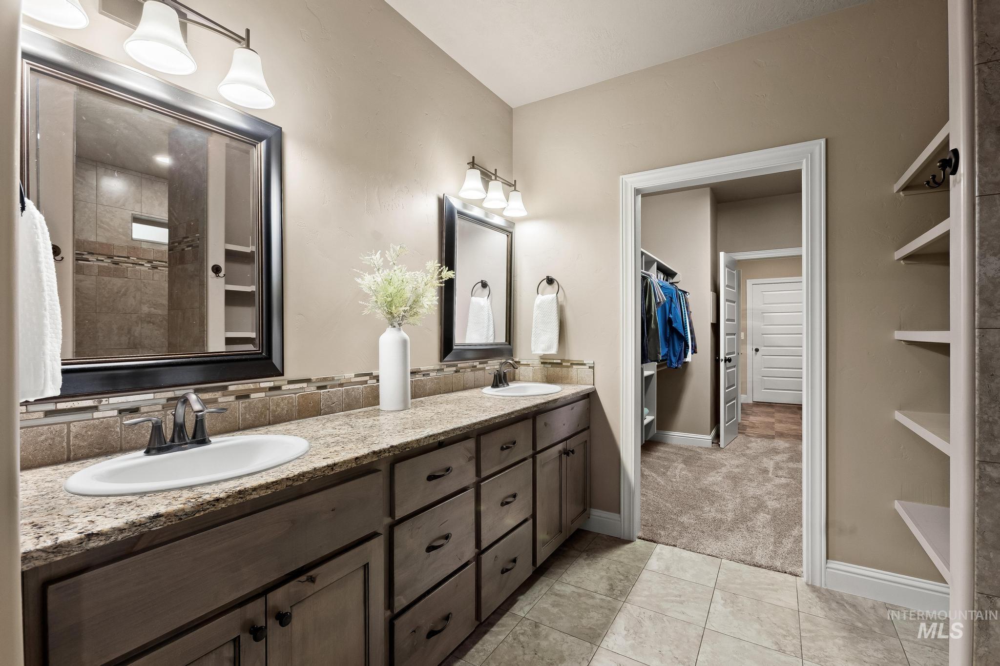 242 E Ryegate Dr, Meridian, Idaho 83646, 3 Bedrooms, 2 Bathrooms, Residential For Sale, Price $485,000, 98976021