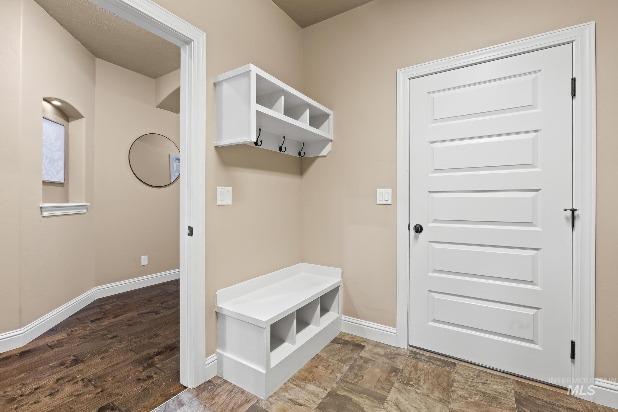 242 E Ryegate Dr, Meridian, Idaho 83646, 3 Bedrooms, 2 Bathrooms, Residential For Sale, Price $485,000, 98976021