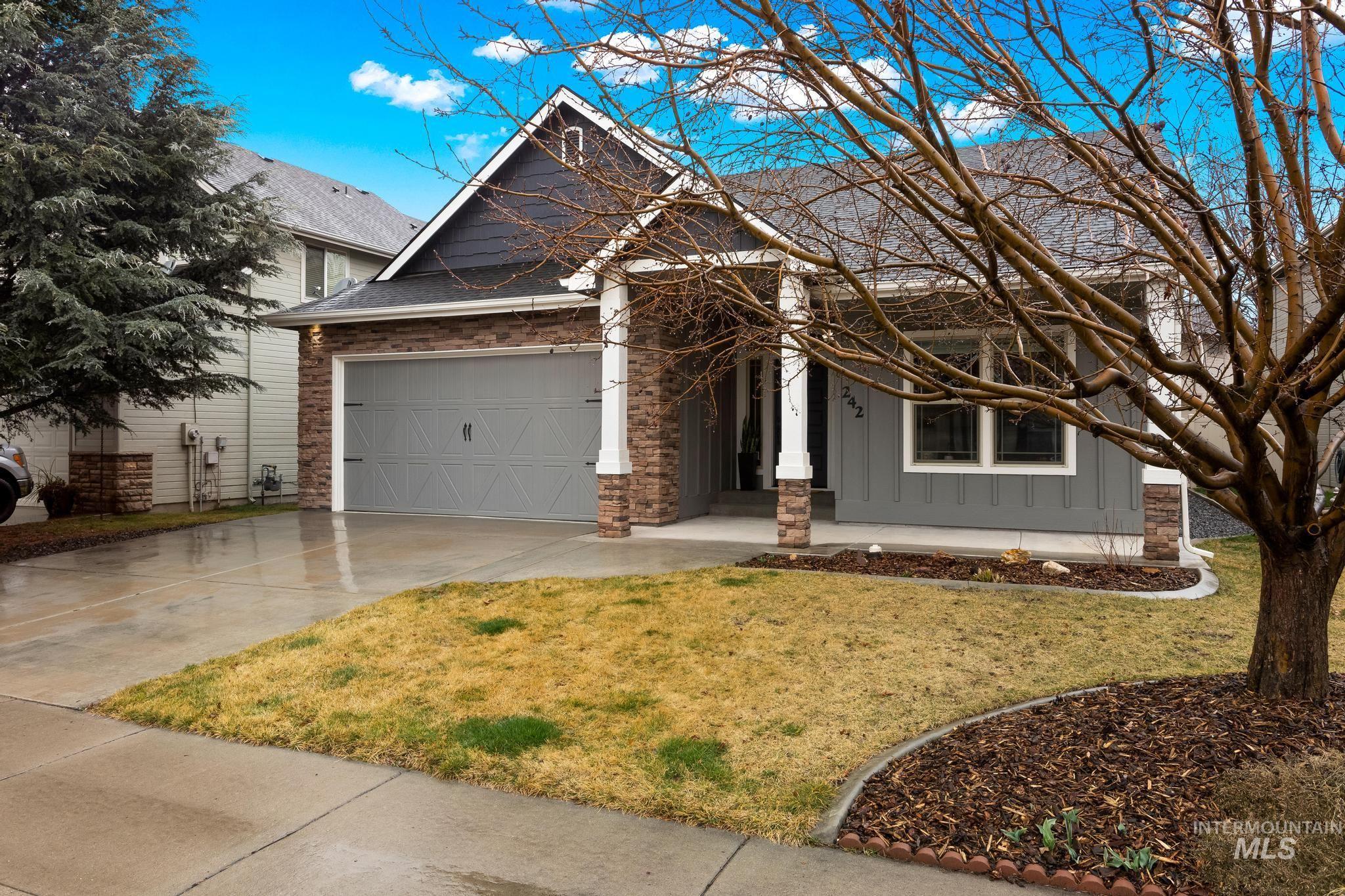242 E Ryegate Dr, Meridian, Idaho 83646, 3 Bedrooms, 2 Bathrooms, Residential For Sale, Price $485,000, 98976021