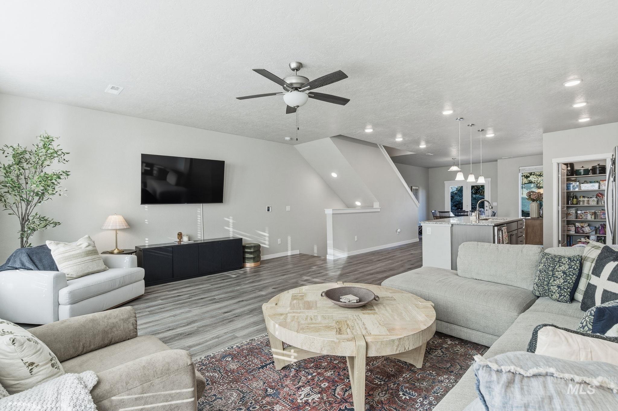 3126 N Network Lane, Boise, Idaho 83704, 4 Bedrooms, 3.5 Bathrooms, Residential For Sale, Price $455,900, 98976022