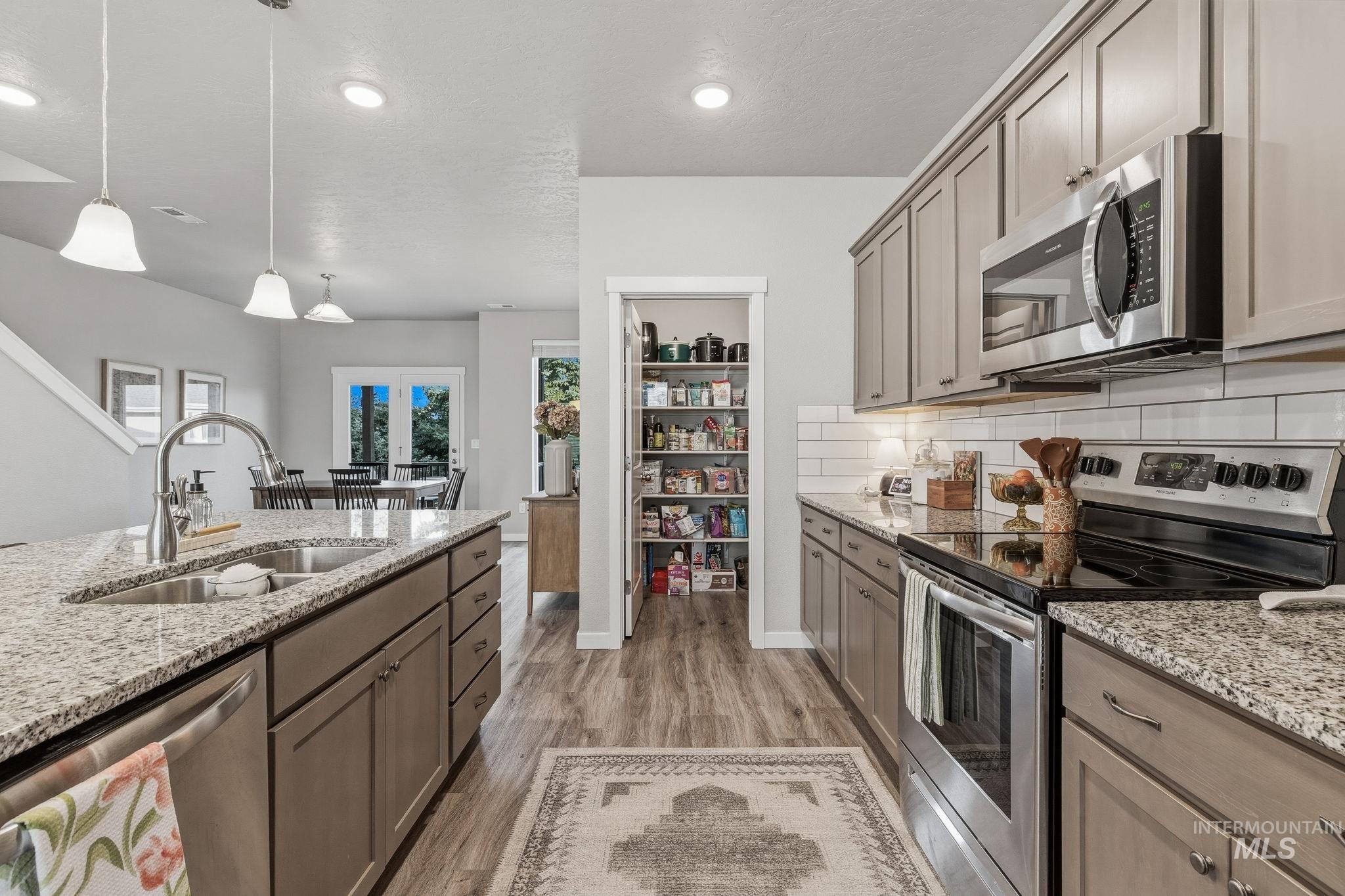 3126 N Network Lane, Boise, Idaho 83704, 4 Bedrooms, 3.5 Bathrooms, Residential For Sale, Price $455,900, 98976022