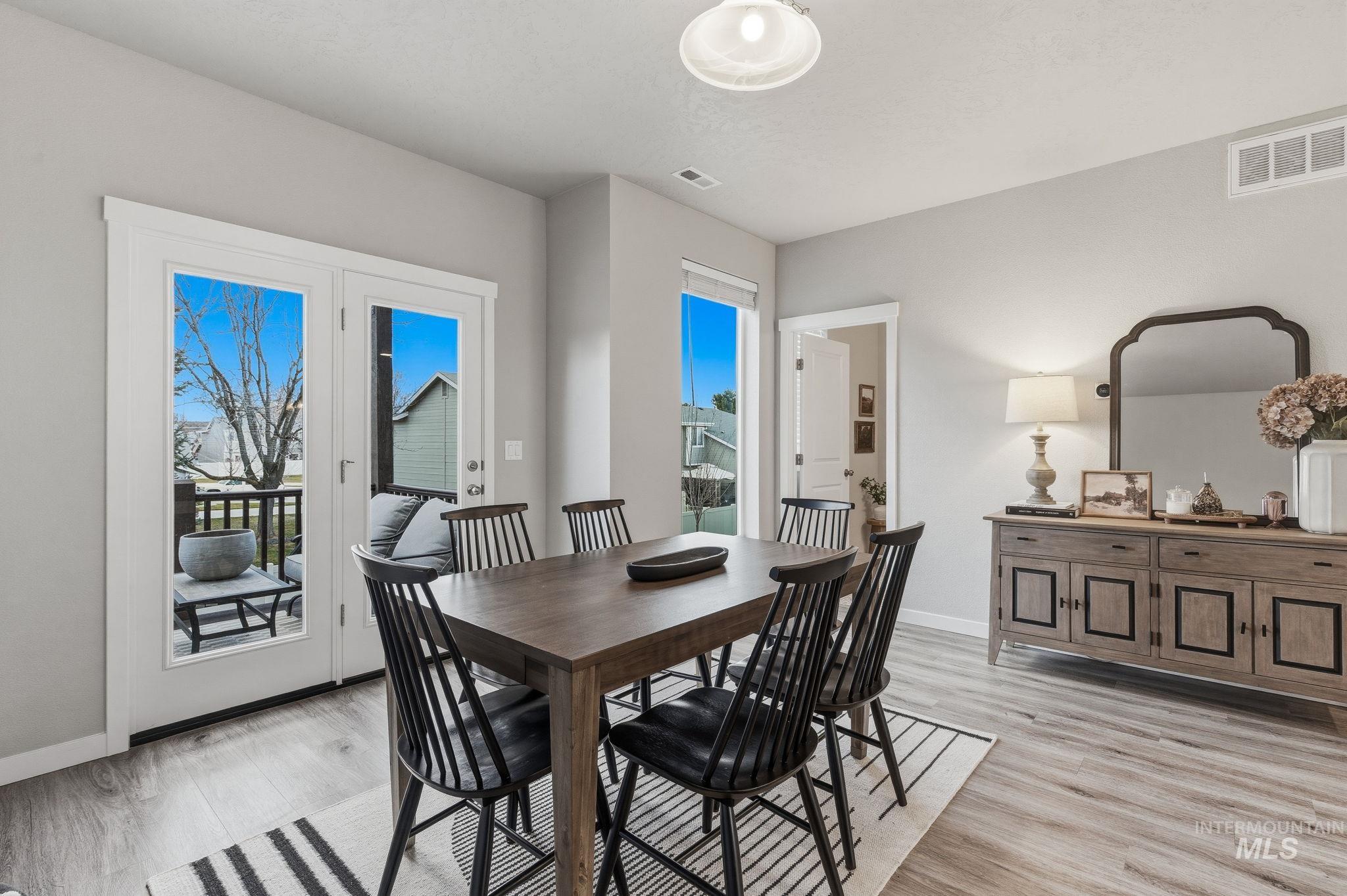 3126 N Network Lane, Boise, Idaho 83704, 4 Bedrooms, 3.5 Bathrooms, Residential For Sale, Price $455,900, 98976022