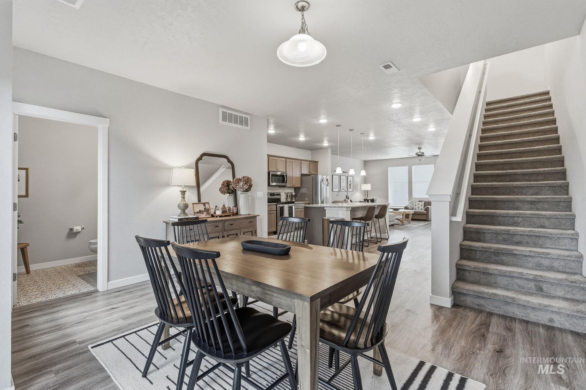 3126 N Network Lane, Boise, Idaho 83704, 4 Bedrooms, 3.5 Bathrooms, Residential For Sale, Price $455,900, 98976022