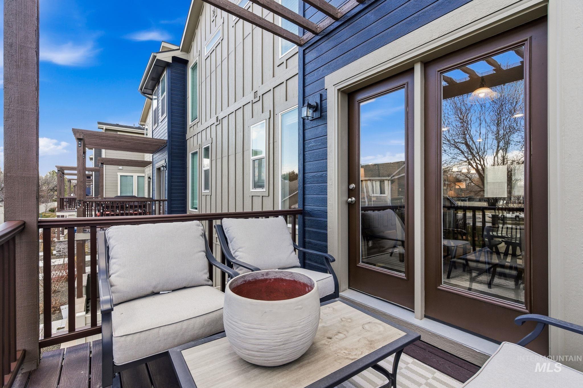 3126 N Network Lane, Boise, Idaho 83704, 4 Bedrooms, 3.5 Bathrooms, Residential For Sale, Price $455,900, 98976022