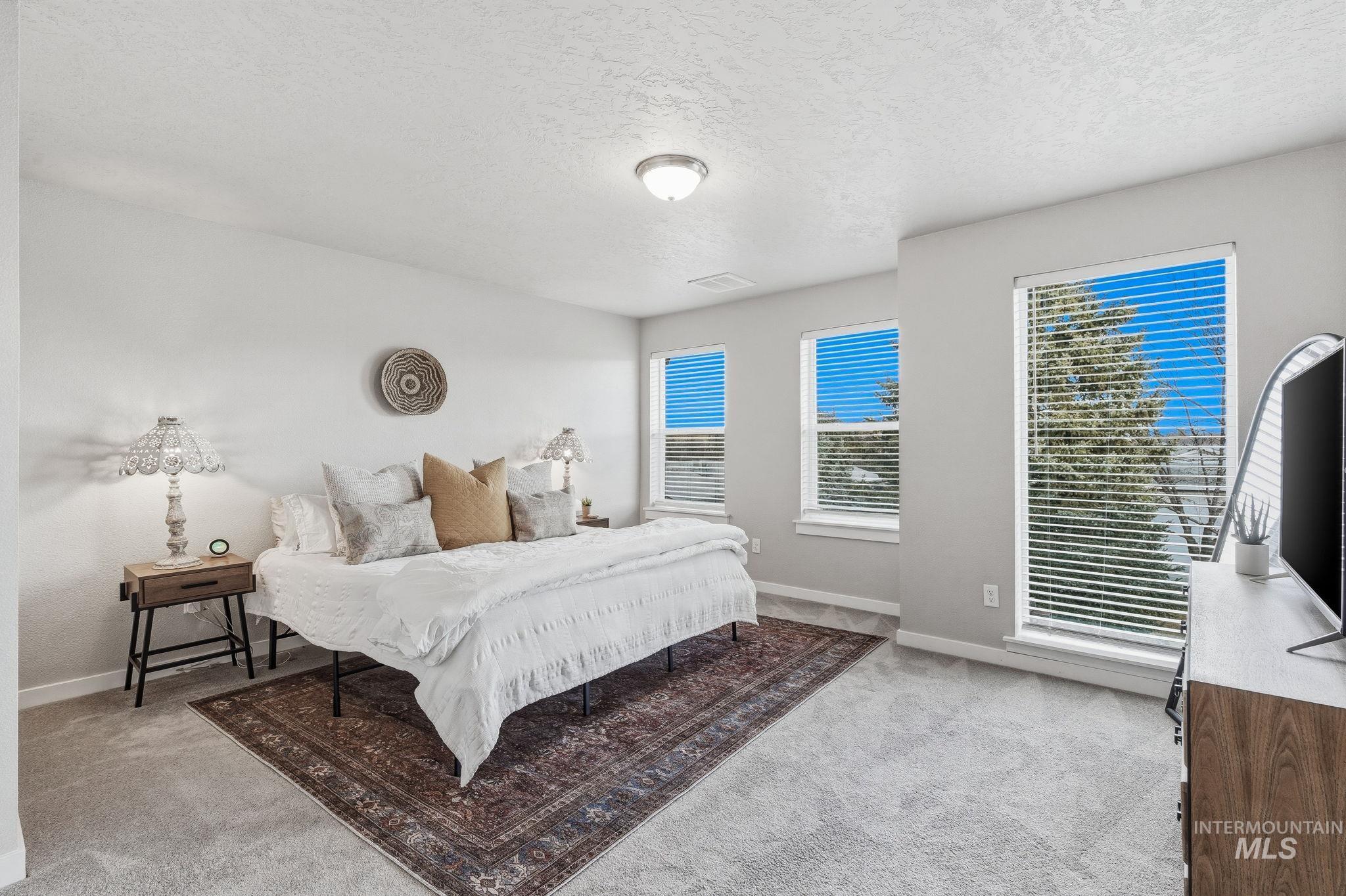 3126 N Network Lane, Boise, Idaho 83704, 4 Bedrooms, 3.5 Bathrooms, Residential For Sale, Price $455,900, 98976022