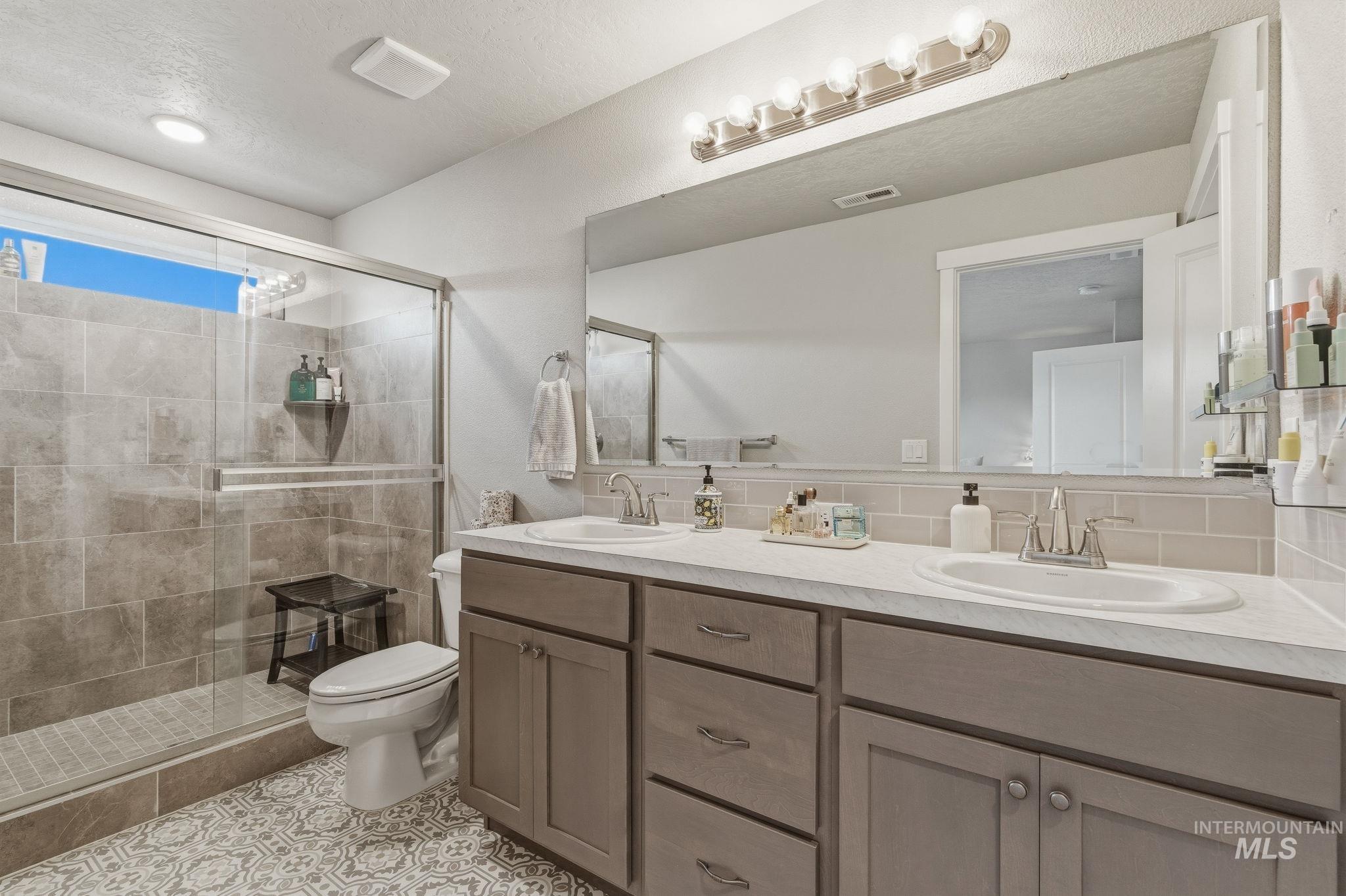 3126 N Network Lane, Boise, Idaho 83704, 4 Bedrooms, 3.5 Bathrooms, Residential For Sale, Price $455,900, 98976022