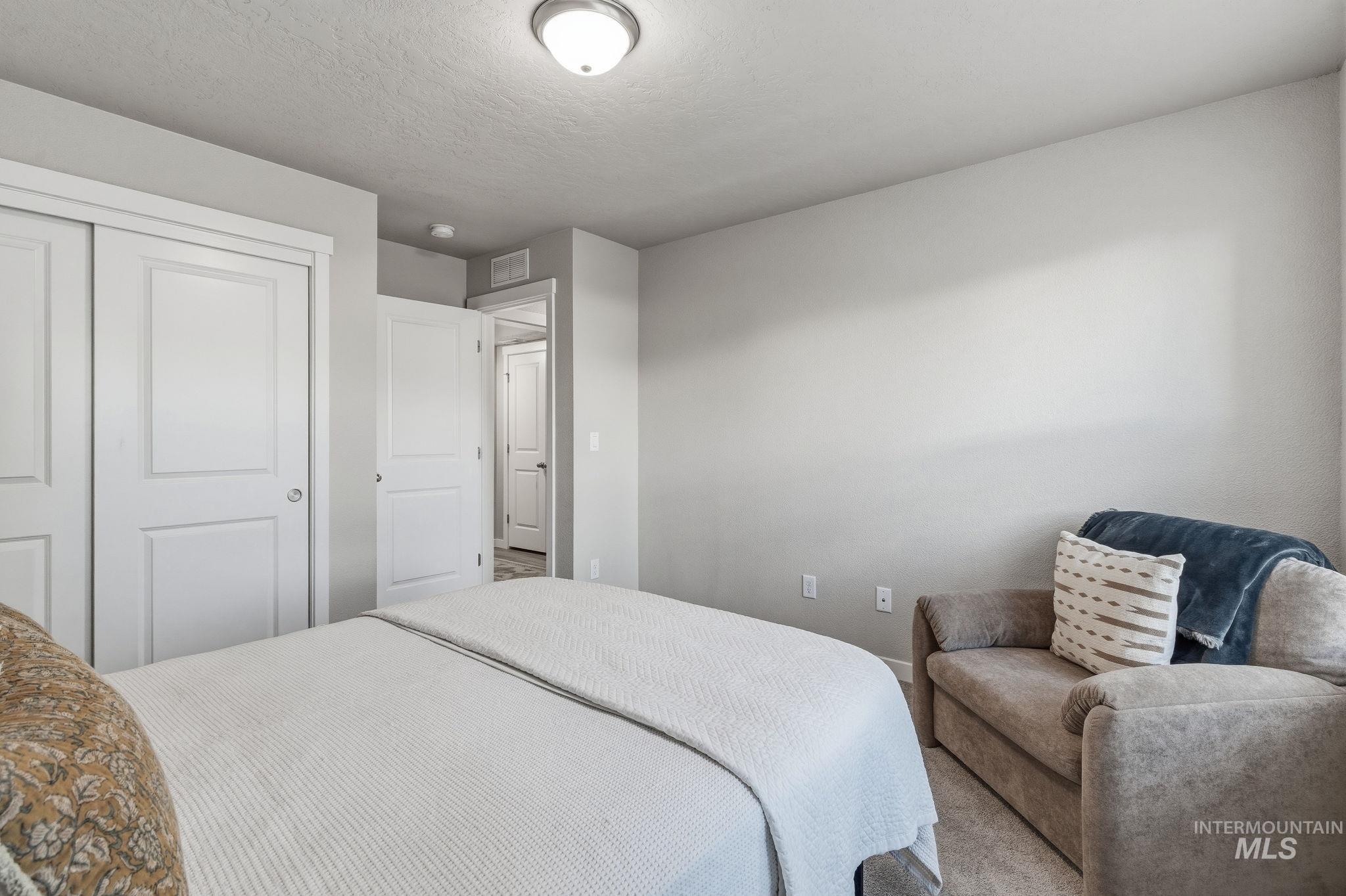 3126 N Network Lane, Boise, Idaho 83704, 4 Bedrooms, 3.5 Bathrooms, Residential For Sale, Price $455,900, 98976022