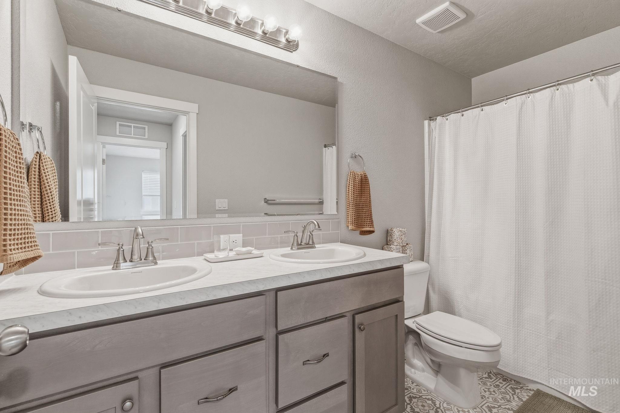 3126 N Network Lane, Boise, Idaho 83704, 4 Bedrooms, 3.5 Bathrooms, Residential For Sale, Price $455,900, 98976022