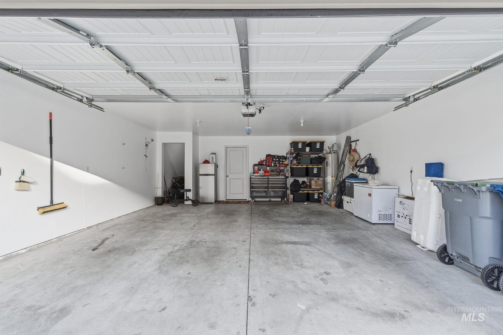 3126 N Network Lane, Boise, Idaho 83704, 4 Bedrooms, 3.5 Bathrooms, Residential For Sale, Price $455,900, 98976022