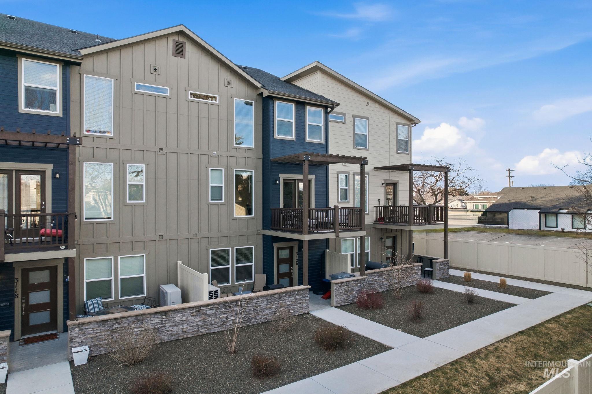 3126 N Network Lane, Boise, Idaho 83704, 4 Bedrooms, 3.5 Bathrooms, Residential For Sale, Price $455,900, 98976022