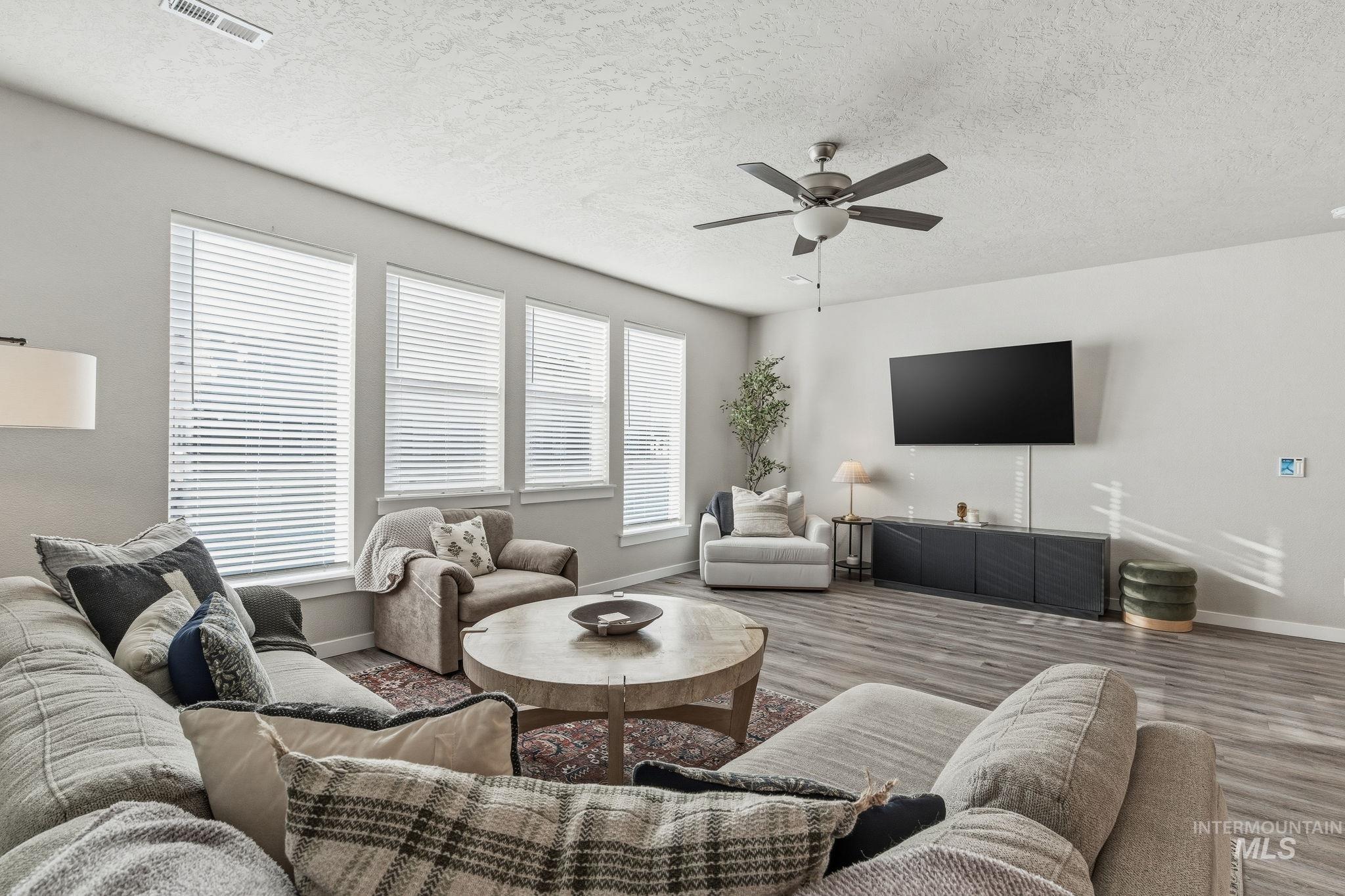 3126 N Network Lane, Boise, Idaho 83704, 4 Bedrooms, 3.5 Bathrooms, Residential For Sale, Price $455,900, 98976022