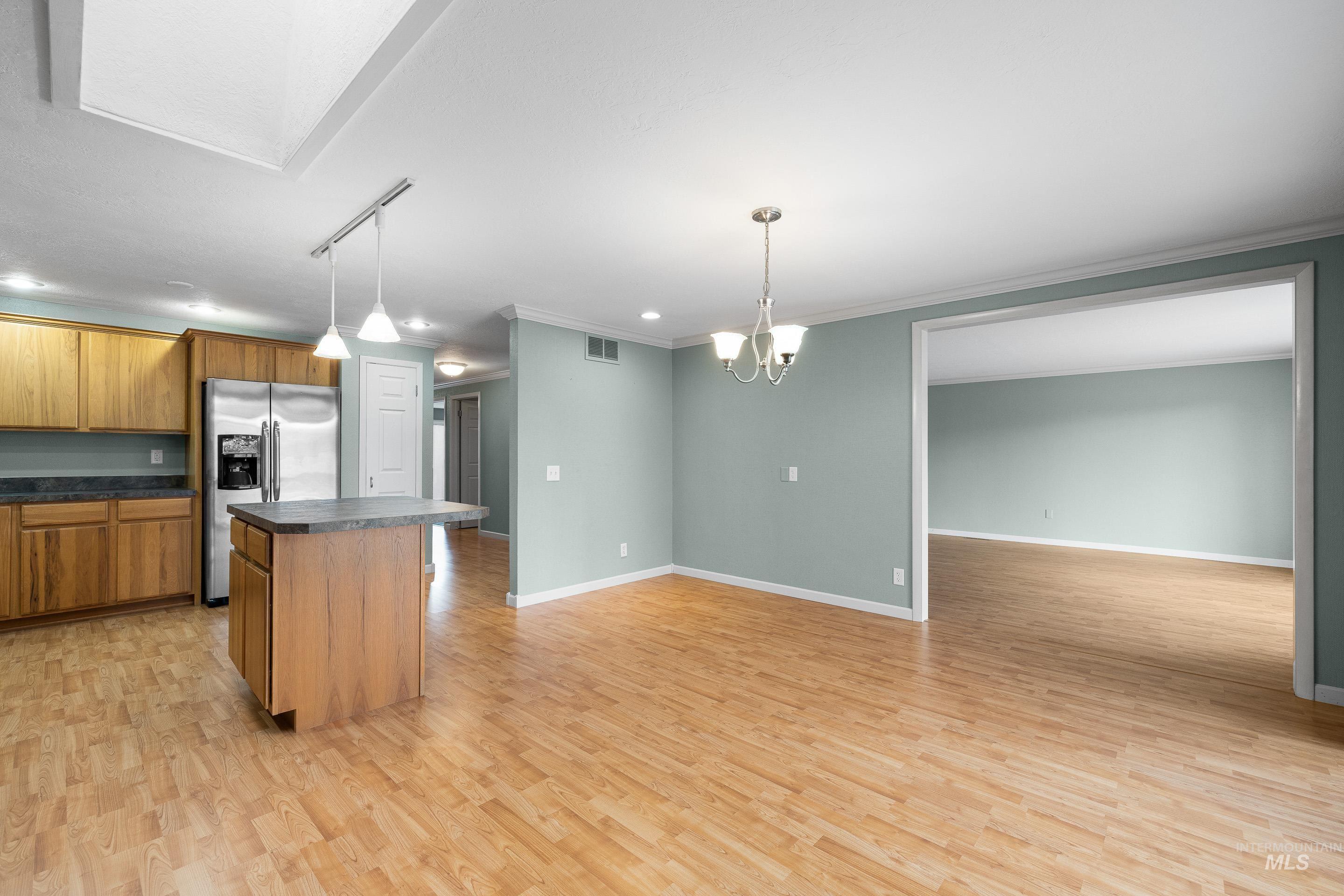 4300 W Pasadena Dr Apt 35, Boise, Idaho 83705-5079, 2 Bedrooms, 2 Bathrooms, Residential For Sale, Price $419,900, 98976024