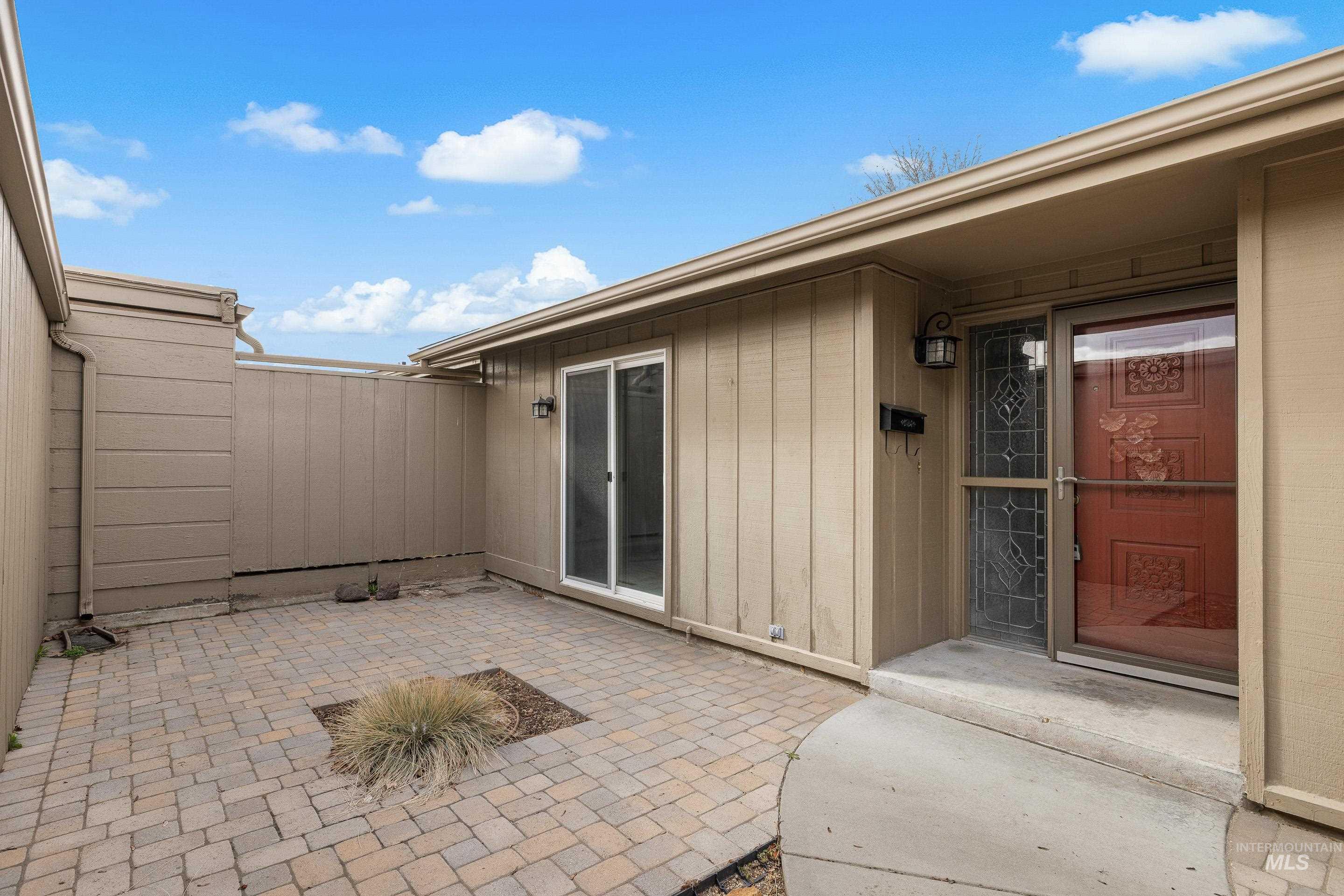 4300 W Pasadena Dr Apt 35, Boise, Idaho 83705-5079, 2 Bedrooms, 2 Bathrooms, Residential For Sale, Price $419,900, 98976024