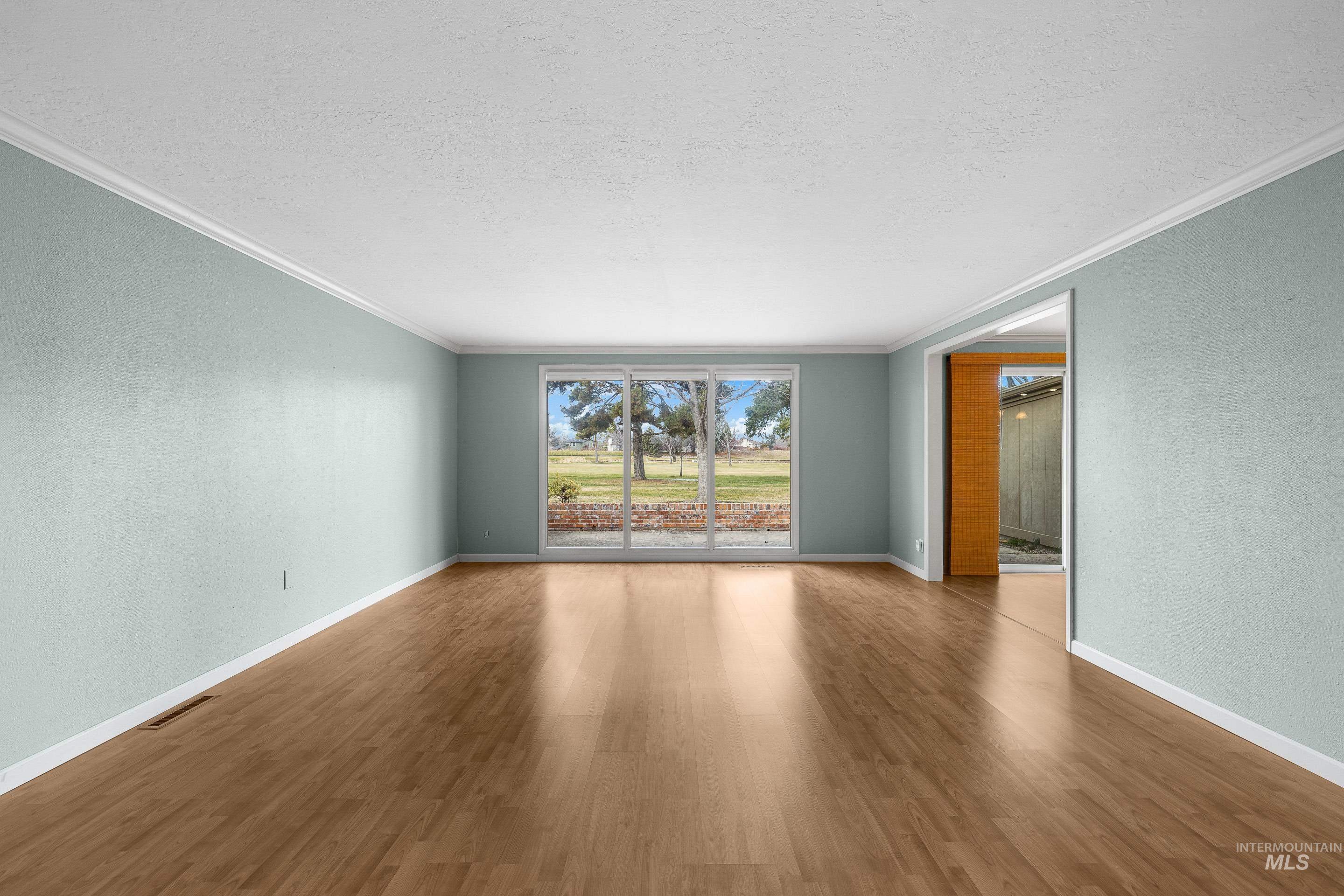 4300 W Pasadena Dr Apt 35, Boise, Idaho 83705-5079, 2 Bedrooms, 2 Bathrooms, Residential For Sale, Price $419,900, 98976024