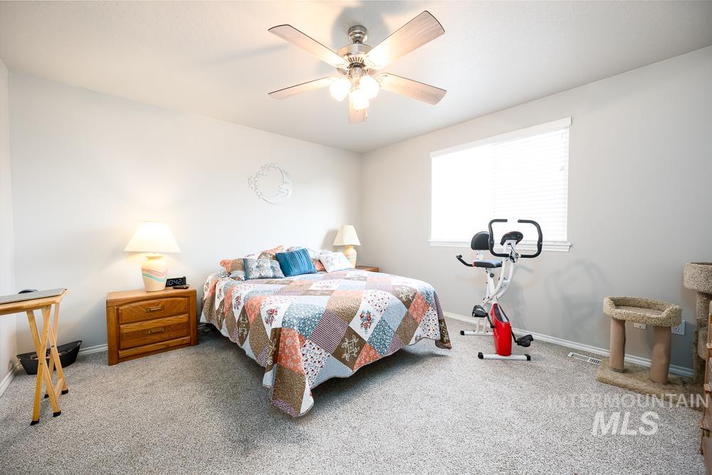 3340 S Malad Dr, Nampa, Idaho 83686, 3 Bedrooms, 2 Bathrooms, Residential For Sale, Price $360,000, 98976025