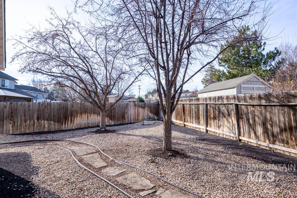 3340 S Malad Dr, Nampa, Idaho 83686, 3 Bedrooms, 2 Bathrooms, Residential For Sale, Price $360,000, 98976025