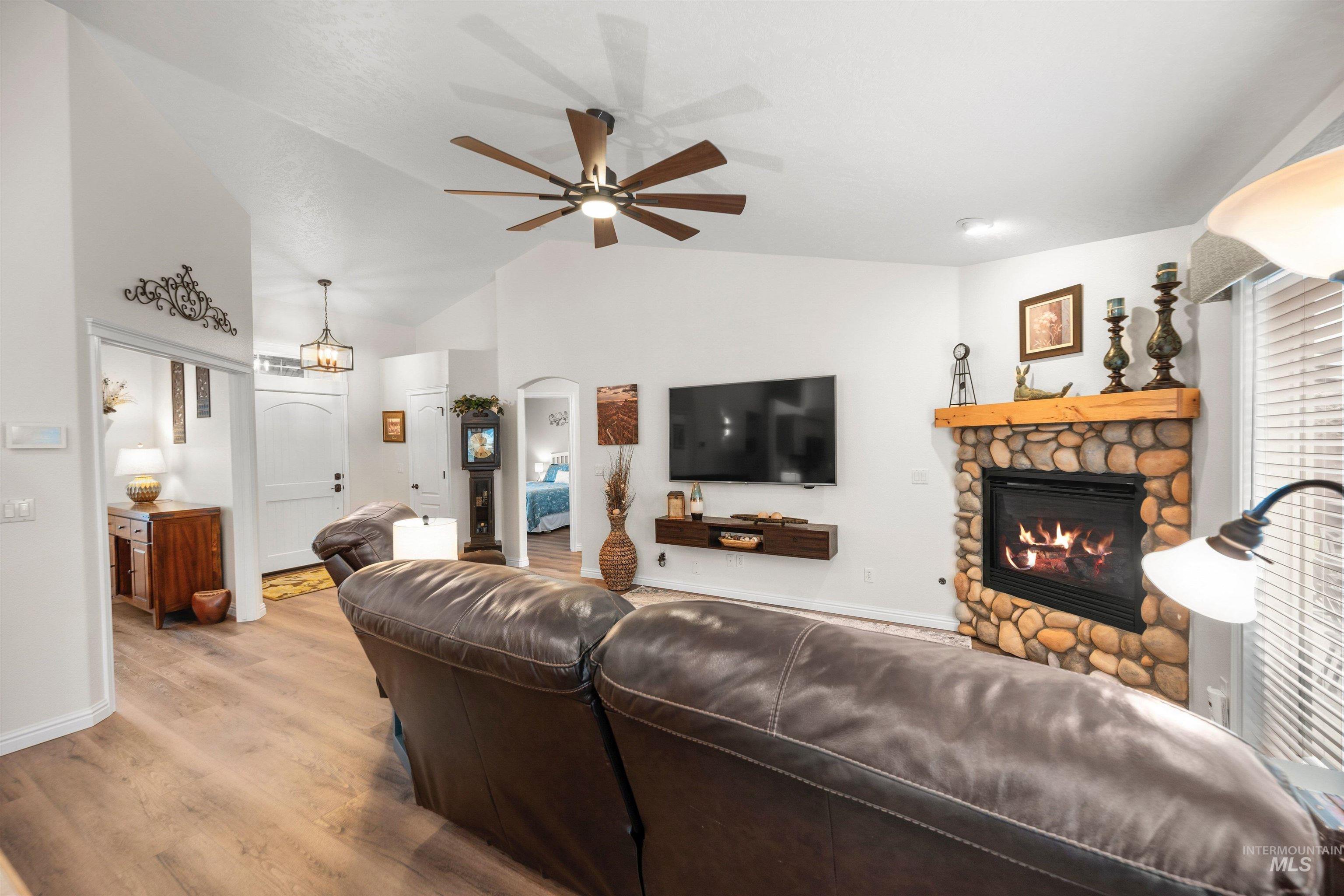 1971 W Puzzle Creek Drive, Meridian, Idaho 83646, 4 Bedrooms, 3 Bathrooms, Residential For Sale, Price $639,000, 98976026