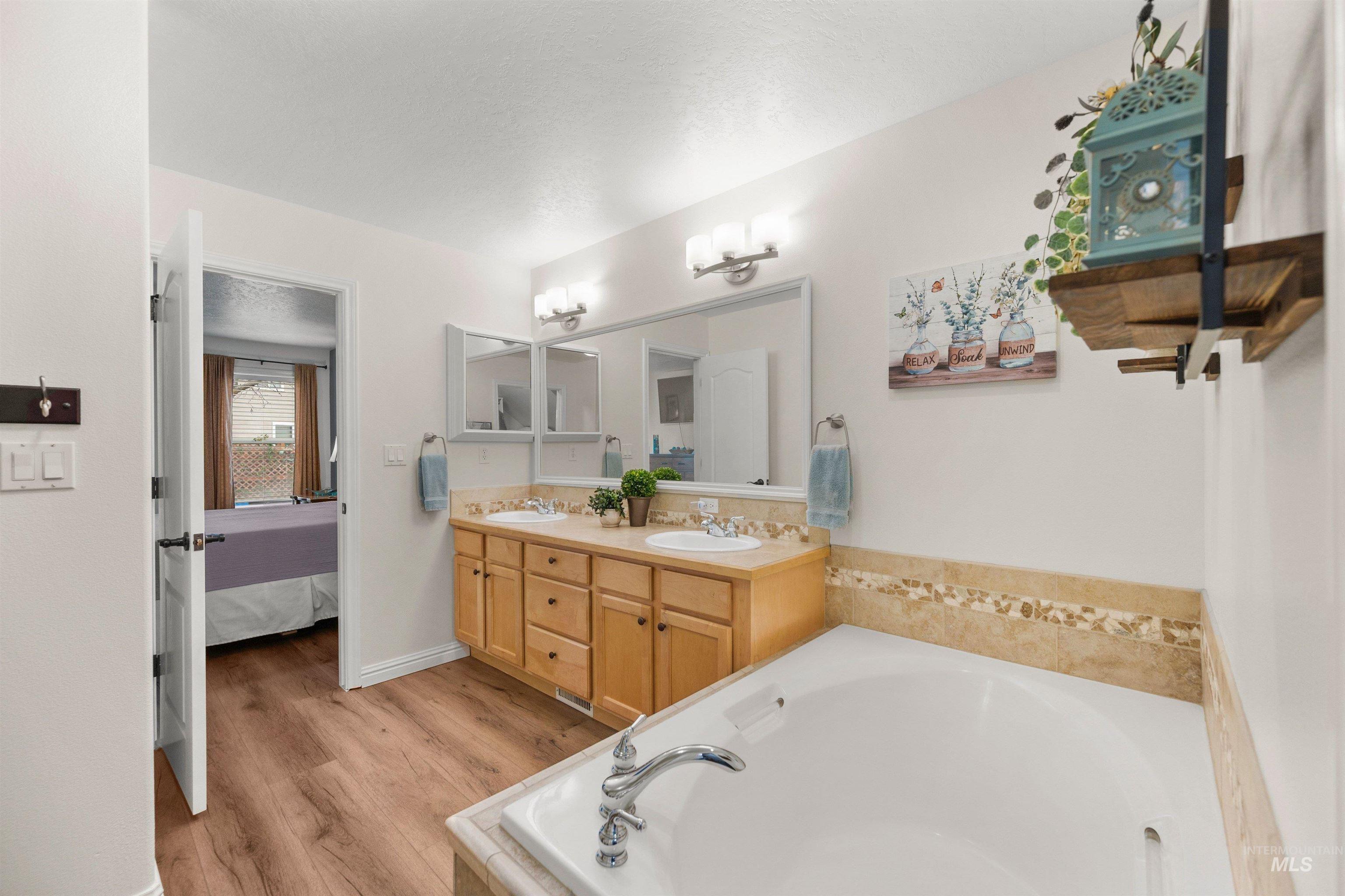 1971 W Puzzle Creek Drive, Meridian, Idaho 83646, 4 Bedrooms, 3 Bathrooms, Residential For Sale, Price $639,000, 98976026