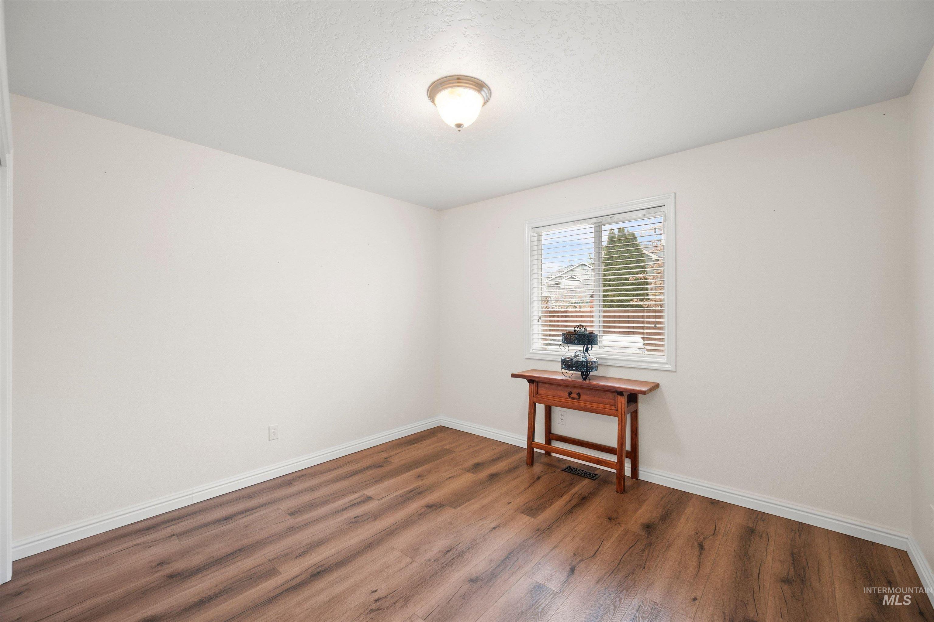 1971 W Puzzle Creek Drive, Meridian, Idaho 83646, 4 Bedrooms, 3 Bathrooms, Residential For Sale, Price $639,000, 98976026