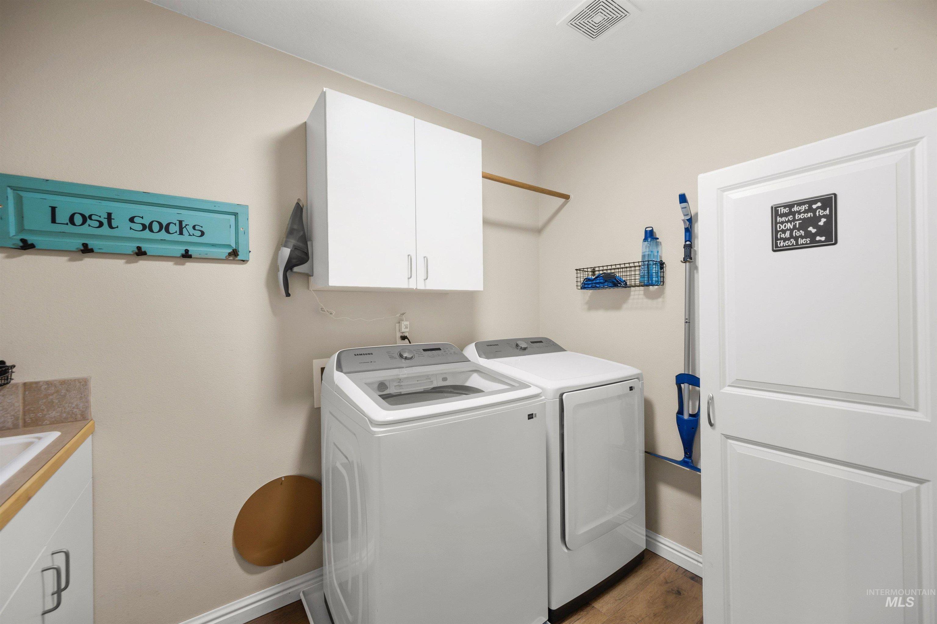 1971 W Puzzle Creek Drive, Meridian, Idaho 83646, 4 Bedrooms, 3 Bathrooms, Residential For Sale, Price $639,000, 98976026