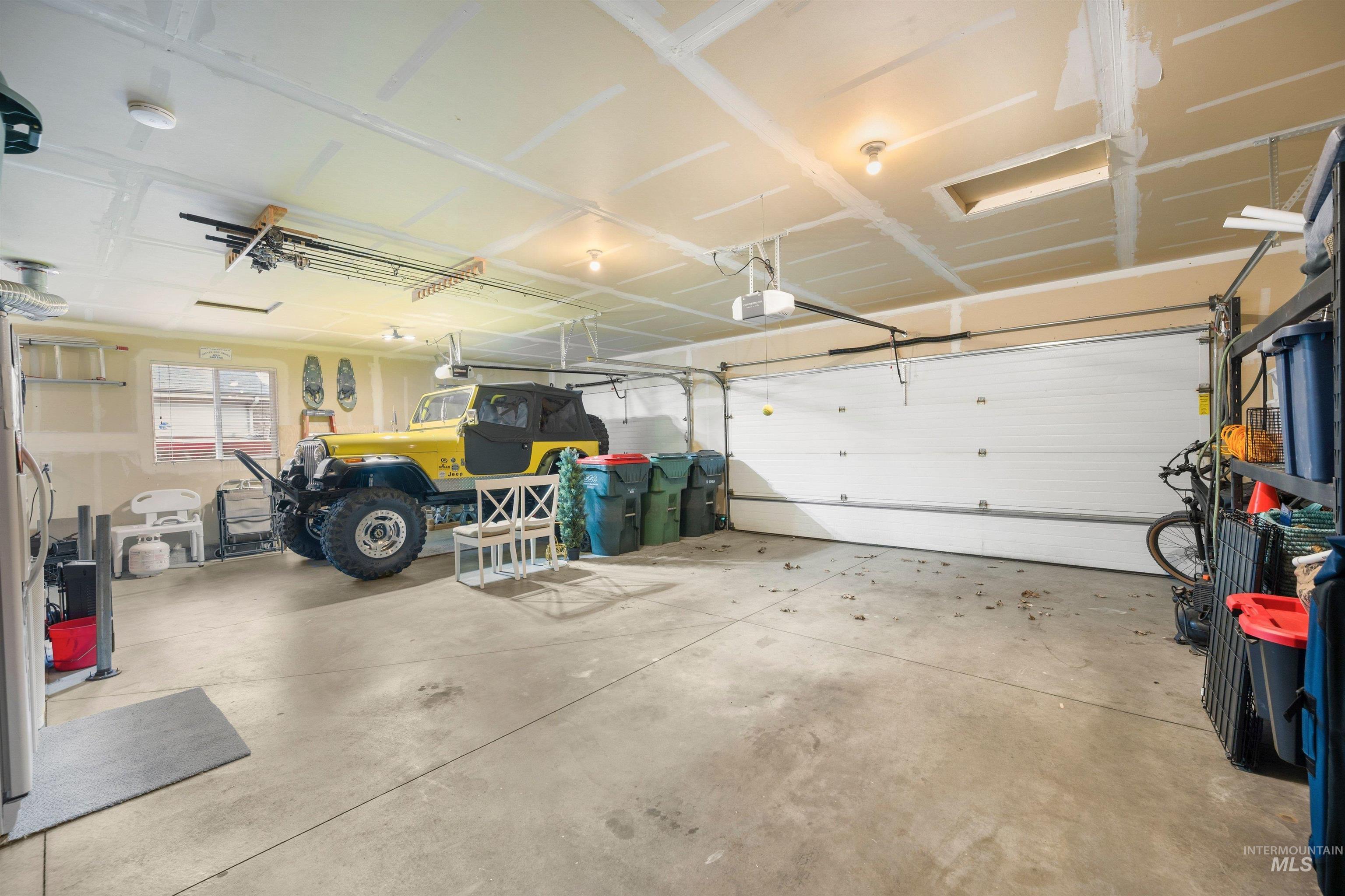 1971 W Puzzle Creek Drive, Meridian, Idaho 83646, 4 Bedrooms, 3 Bathrooms, Residential For Sale, Price $639,000, 98976026