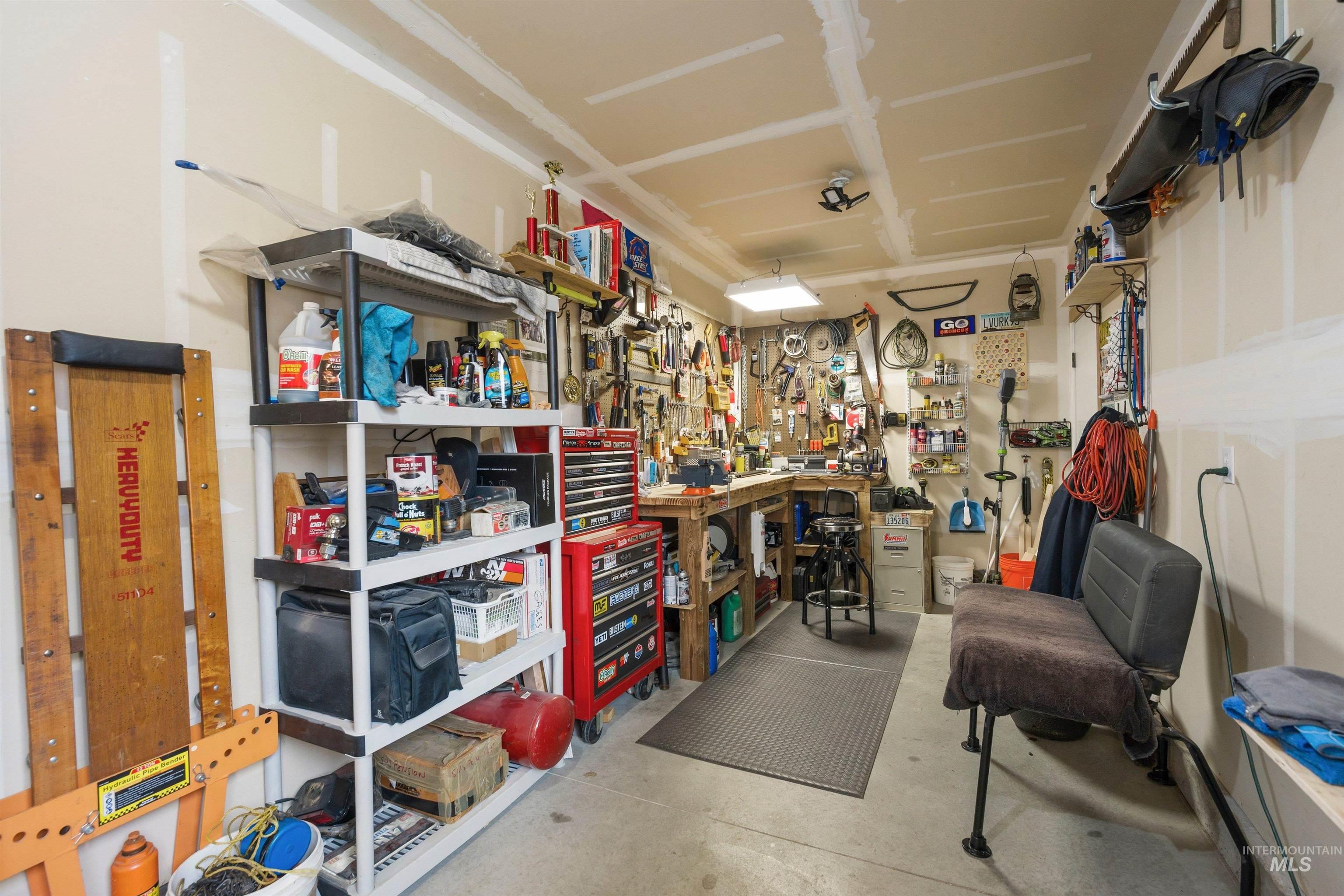 1971 W Puzzle Creek Drive, Meridian, Idaho 83646, 4 Bedrooms, 3 Bathrooms, Residential For Sale, Price $639,000, 98976026