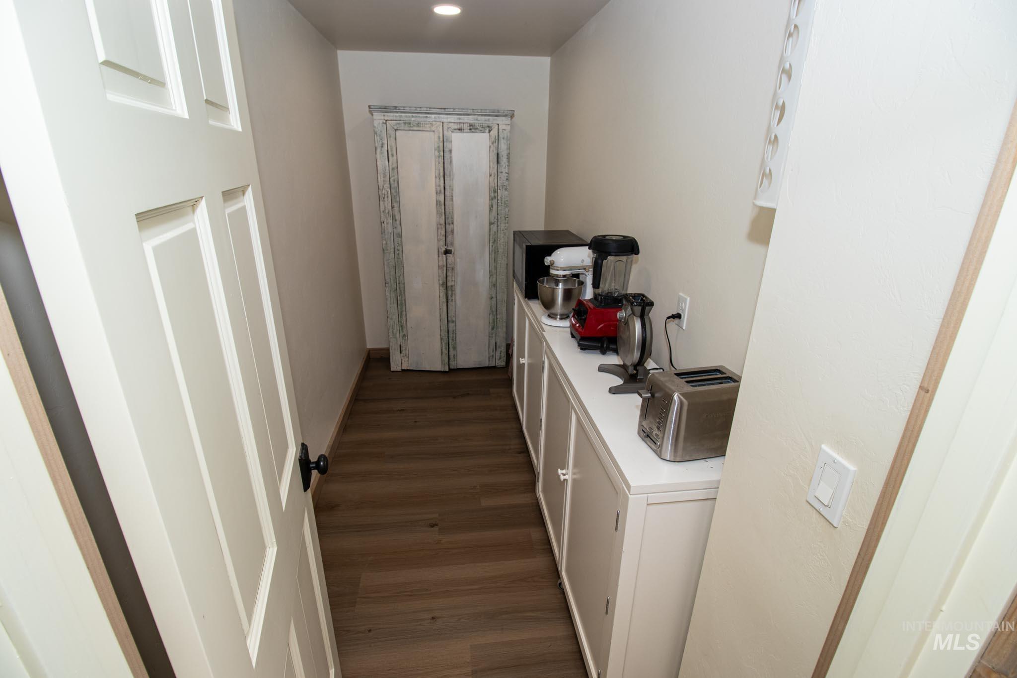 263 Glory Lane, Orofino, Idaho 83544, 4 Bedrooms, 2.5 Bathrooms, Residential For Sale, Price $762,000, 98976028