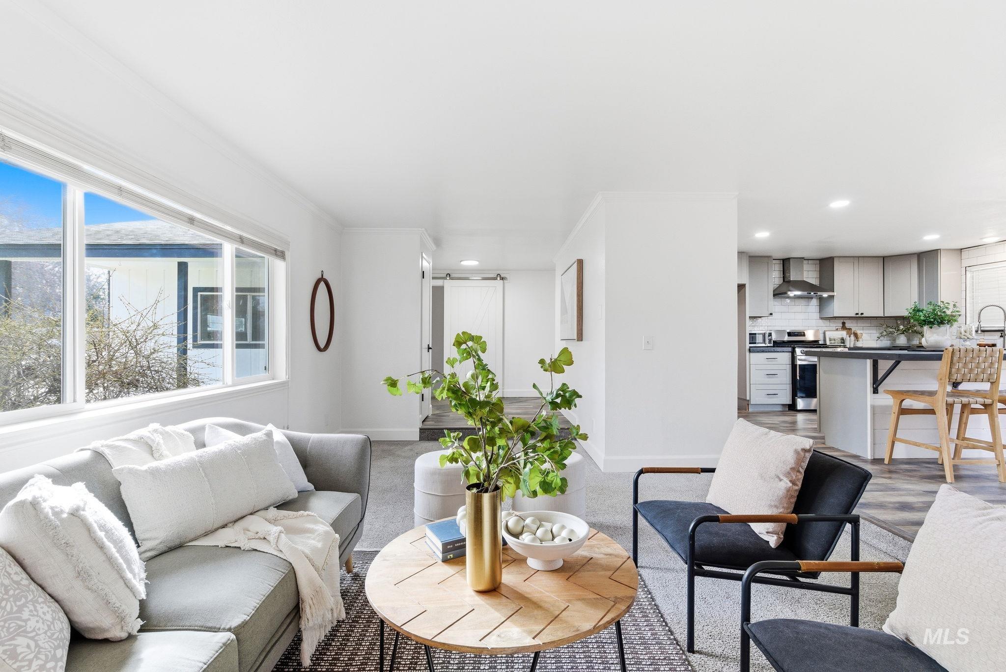 2723 Hillcrest Ln, Caldwell, Idaho 83605, 3 Bedrooms, 2 Bathrooms, Residential For Sale, Price $389,990, 98976029