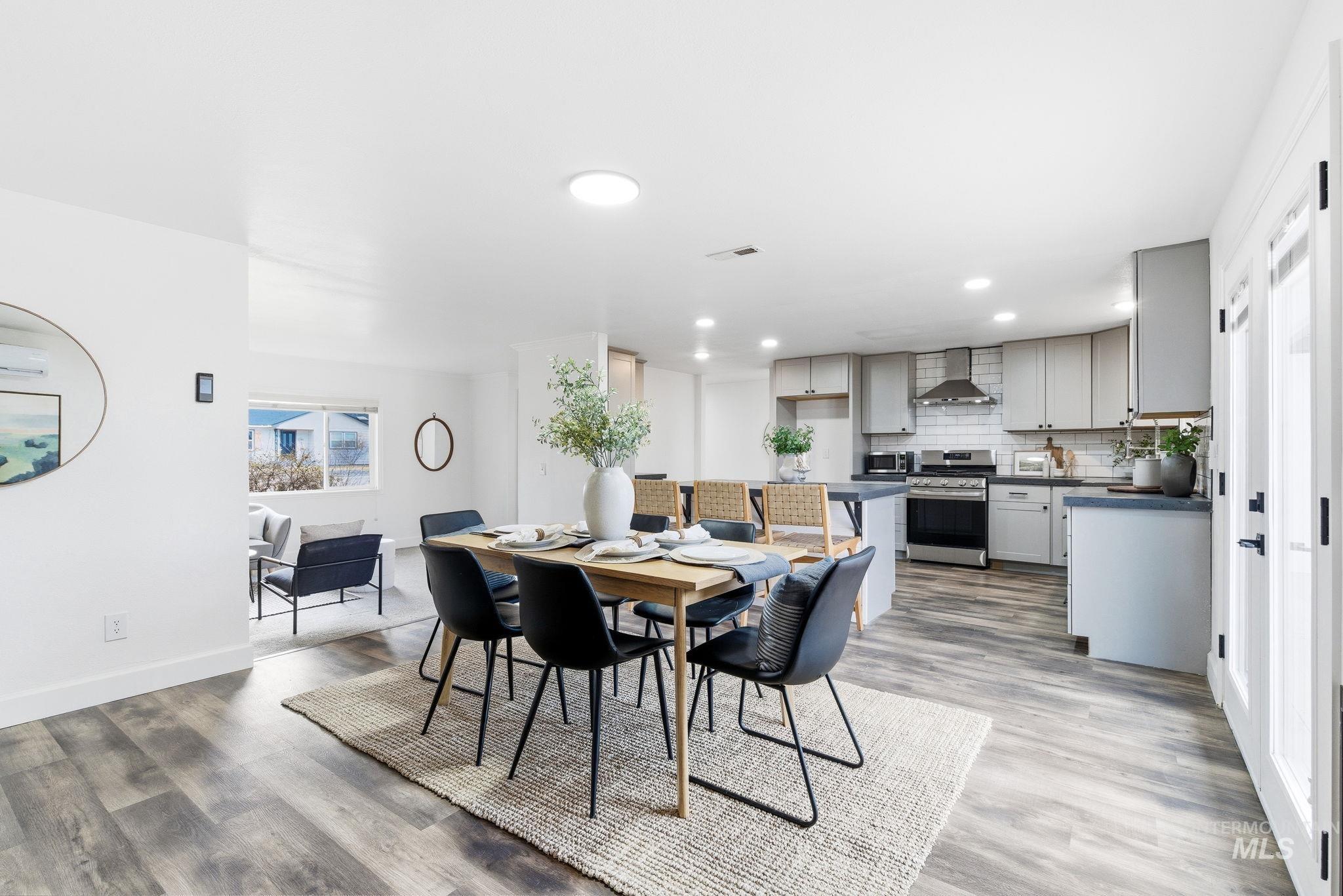 2723 Hillcrest Ln, Caldwell, Idaho 83605, 3 Bedrooms, 2 Bathrooms, Residential For Sale, Price $389,990, 98976029