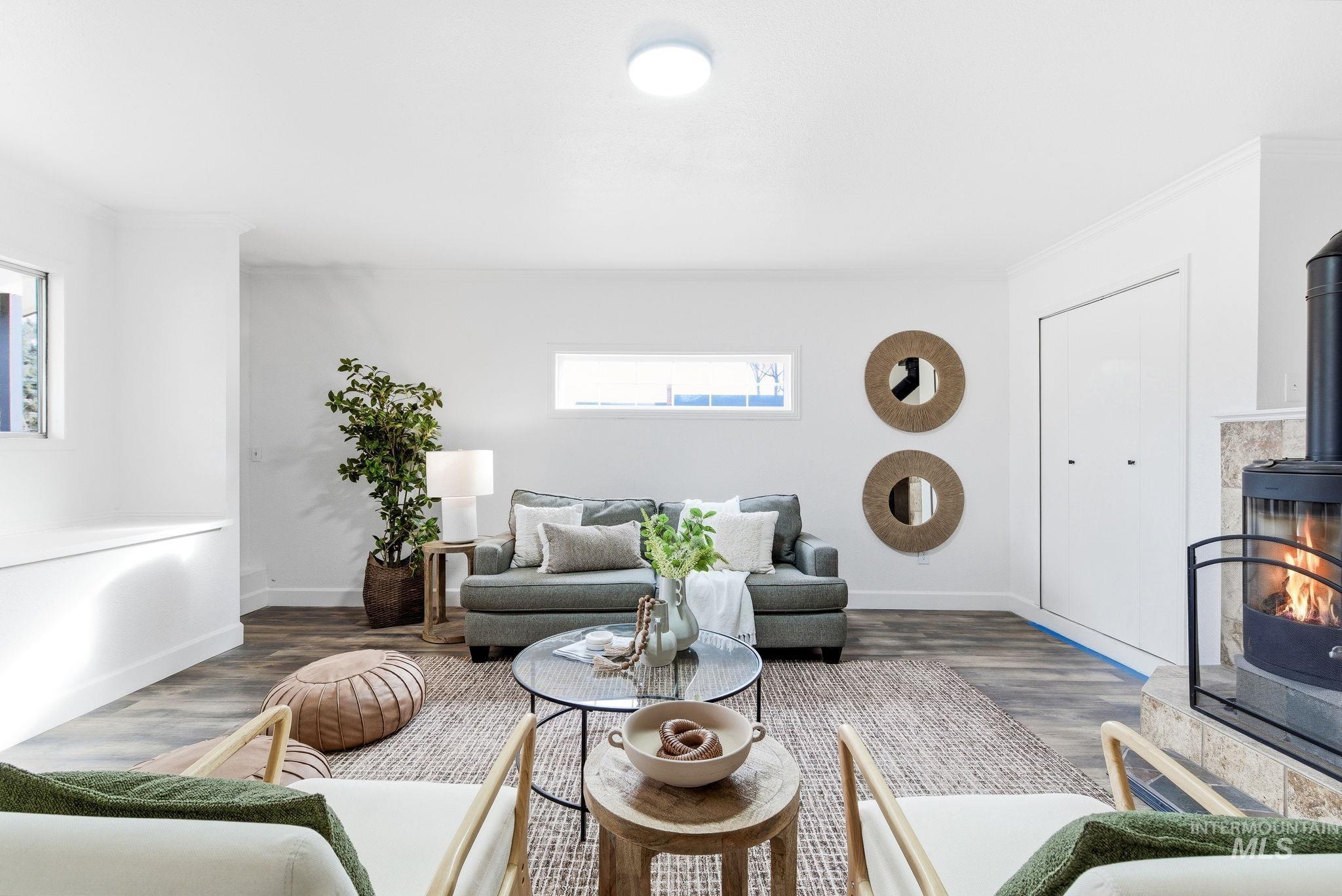 2723 Hillcrest Ln, Caldwell, Idaho 83605, 3 Bedrooms, 2 Bathrooms, Residential For Sale, Price $389,990, 98976029