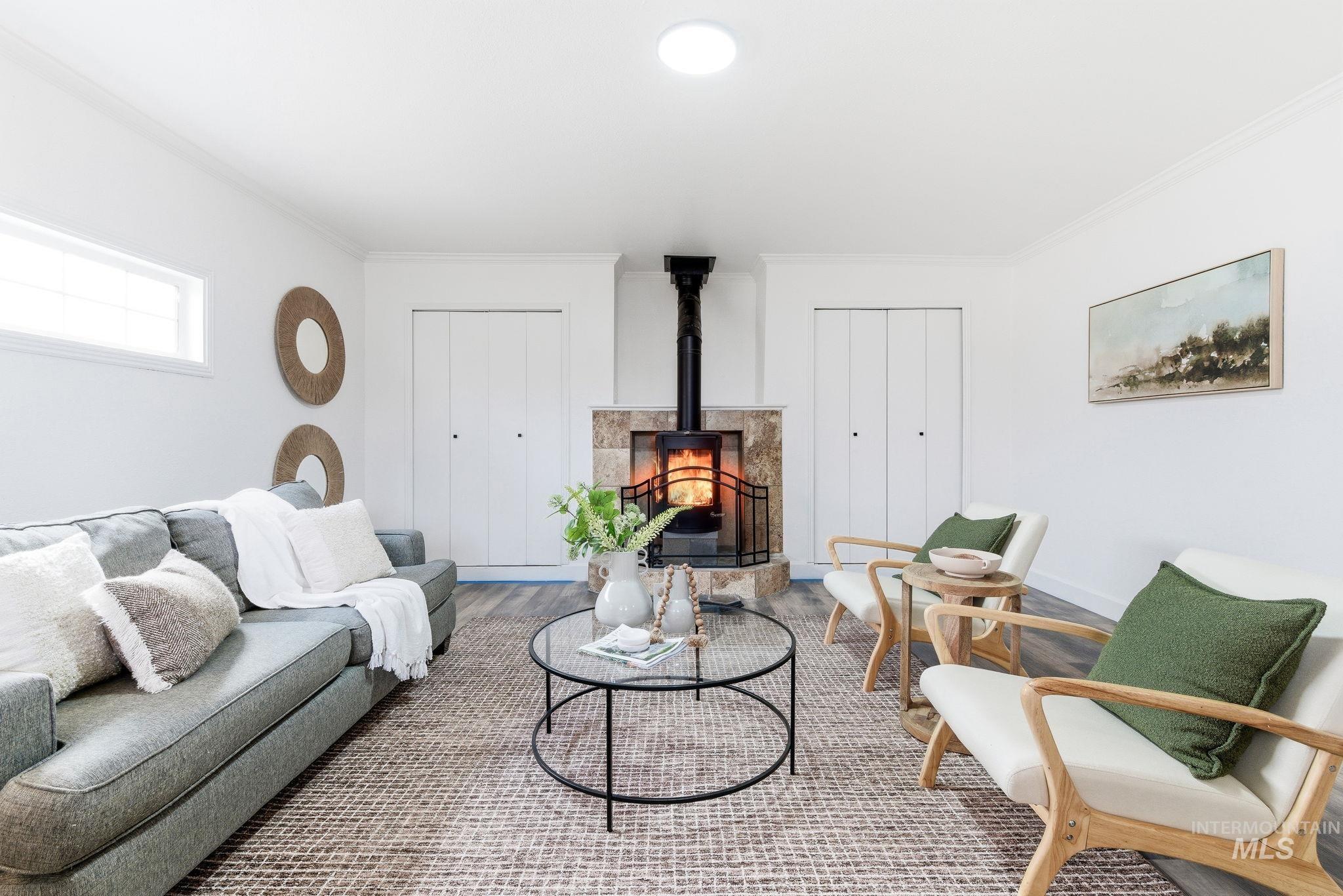 2723 Hillcrest Ln, Caldwell, Idaho 83605, 3 Bedrooms, 2 Bathrooms, Residential For Sale, Price $389,990, 98976029