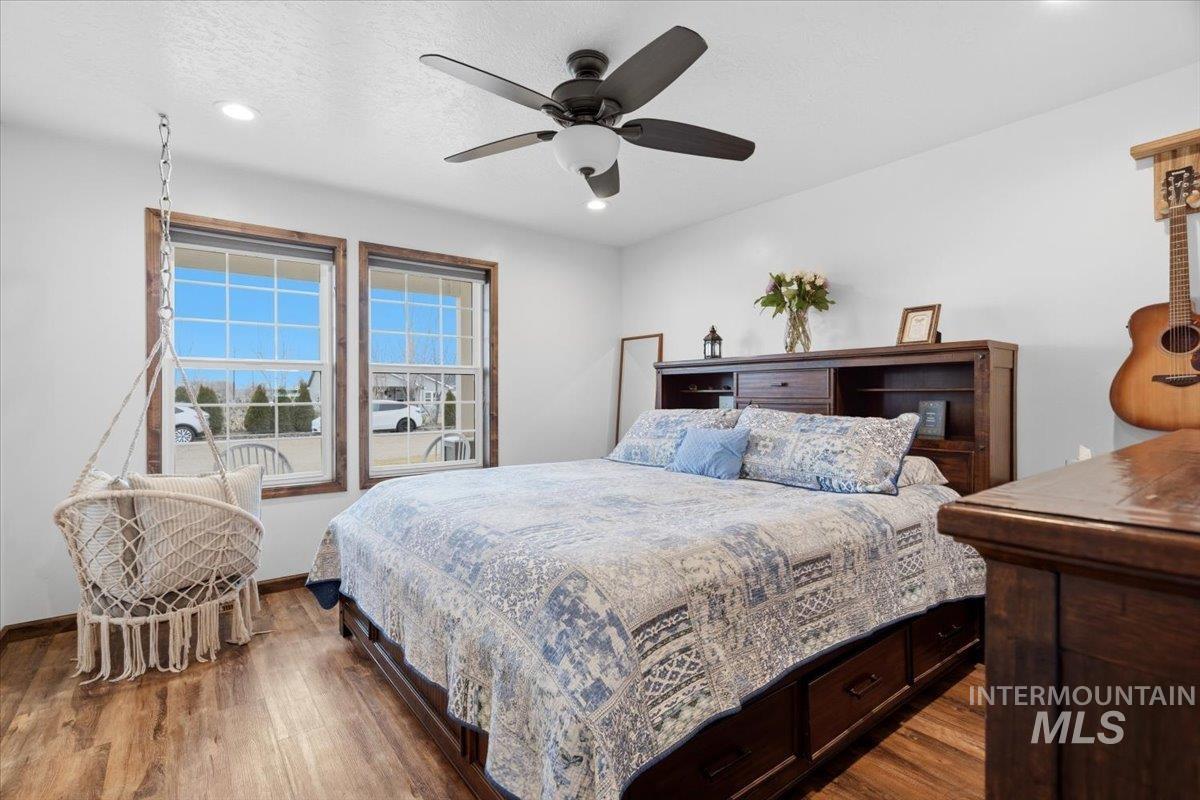 26453 Ustick Rd, Wilder, Idaho 83676, 3 Bedrooms, 2.5 Bathrooms, Residential For Sale, Price $599,000,MLS 98976034