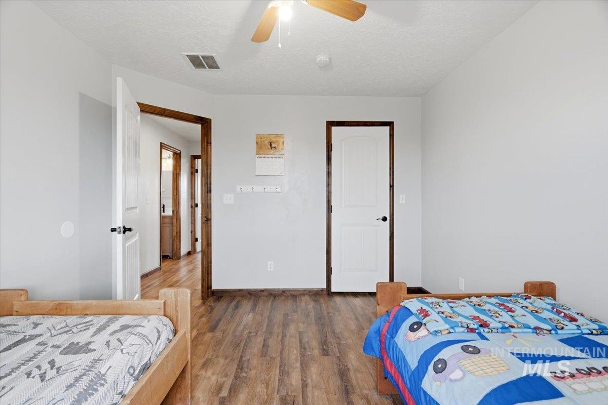 26453 Ustick Rd, Wilder, Idaho 83676, 3 Bedrooms, 2.5 Bathrooms, Residential For Sale, Price $599,000,MLS 98976034