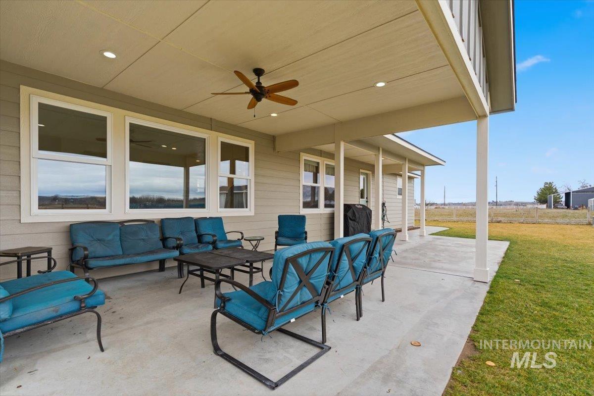 26453 Ustick Rd, Wilder, Idaho 83676, 3 Bedrooms, 2.5 Bathrooms, Residential For Sale, Price $599,000,MLS 98976034