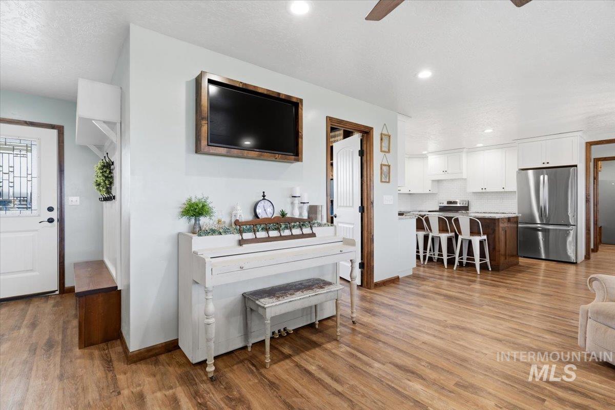 26453 Ustick Rd, Wilder, Idaho 83676, 3 Bedrooms, 2.5 Bathrooms, Residential For Sale, Price $599,000,MLS 98976034