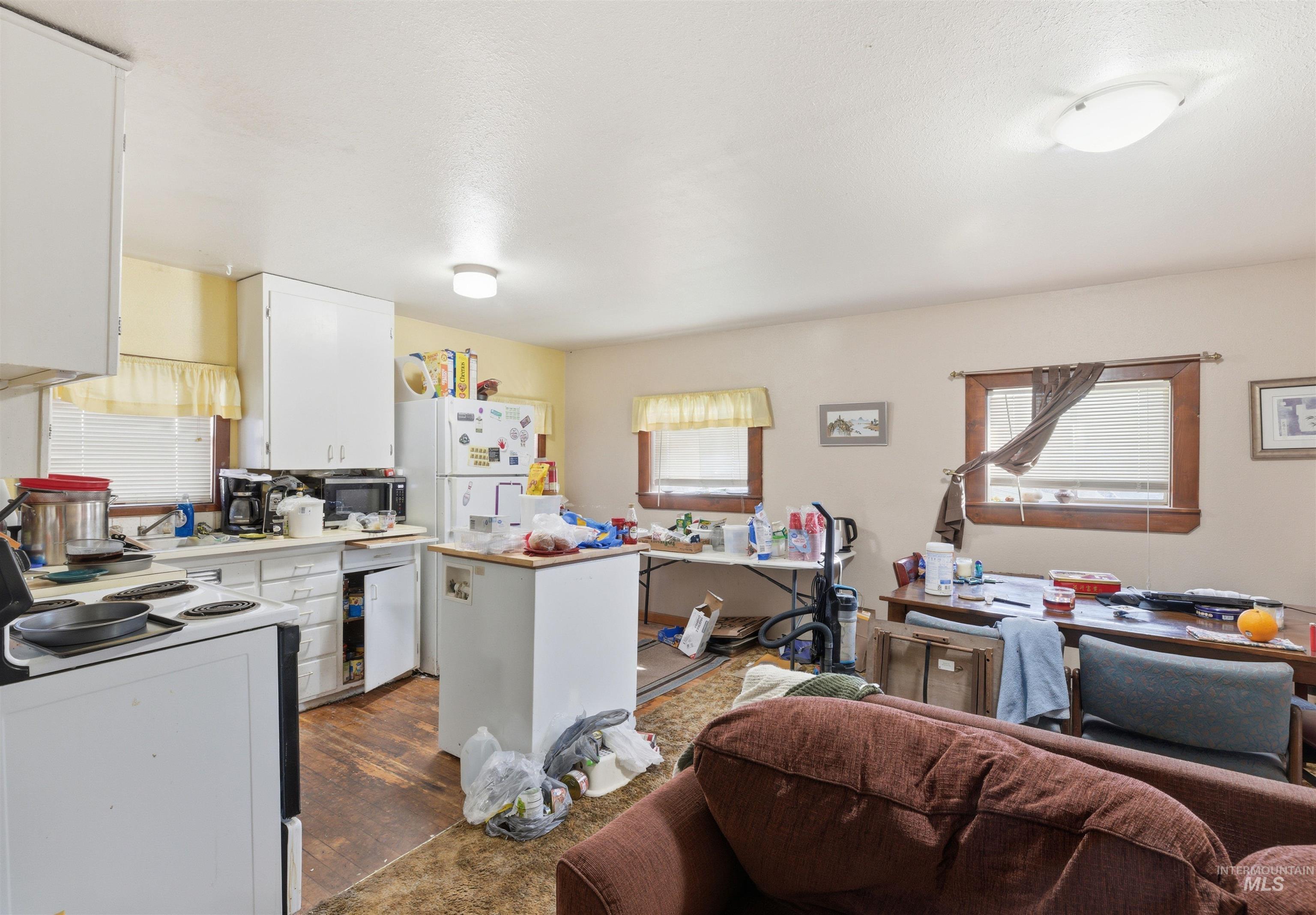 248 N Asbury, Moscow, Idaho 83843, 2 Bedrooms, 1 Bathroom, Residential Income For Sale, Price $600,000, 98976037