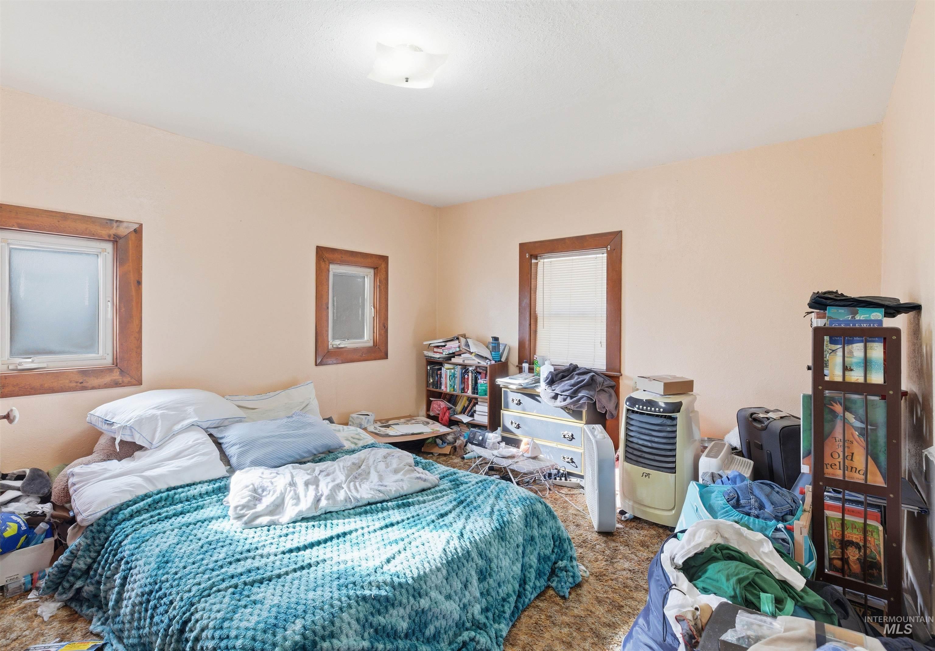 248 N Asbury, Moscow, Idaho 83843, 2 Bedrooms, 1 Bathroom, Residential Income For Sale, Price $600,000, 98976037