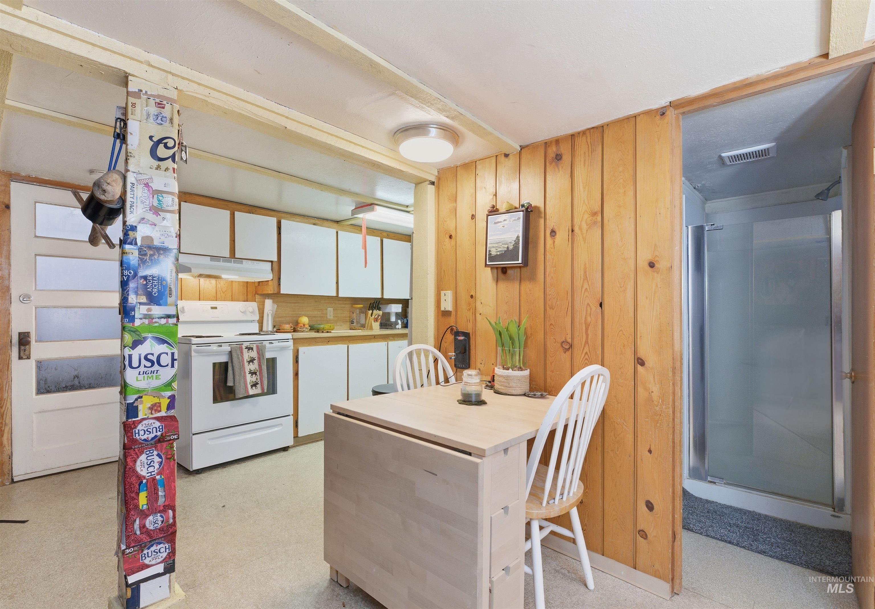 248 N Asbury, Moscow, Idaho 83843, 2 Bedrooms, 1 Bathroom, Residential Income For Sale, Price $600,000, 98976037