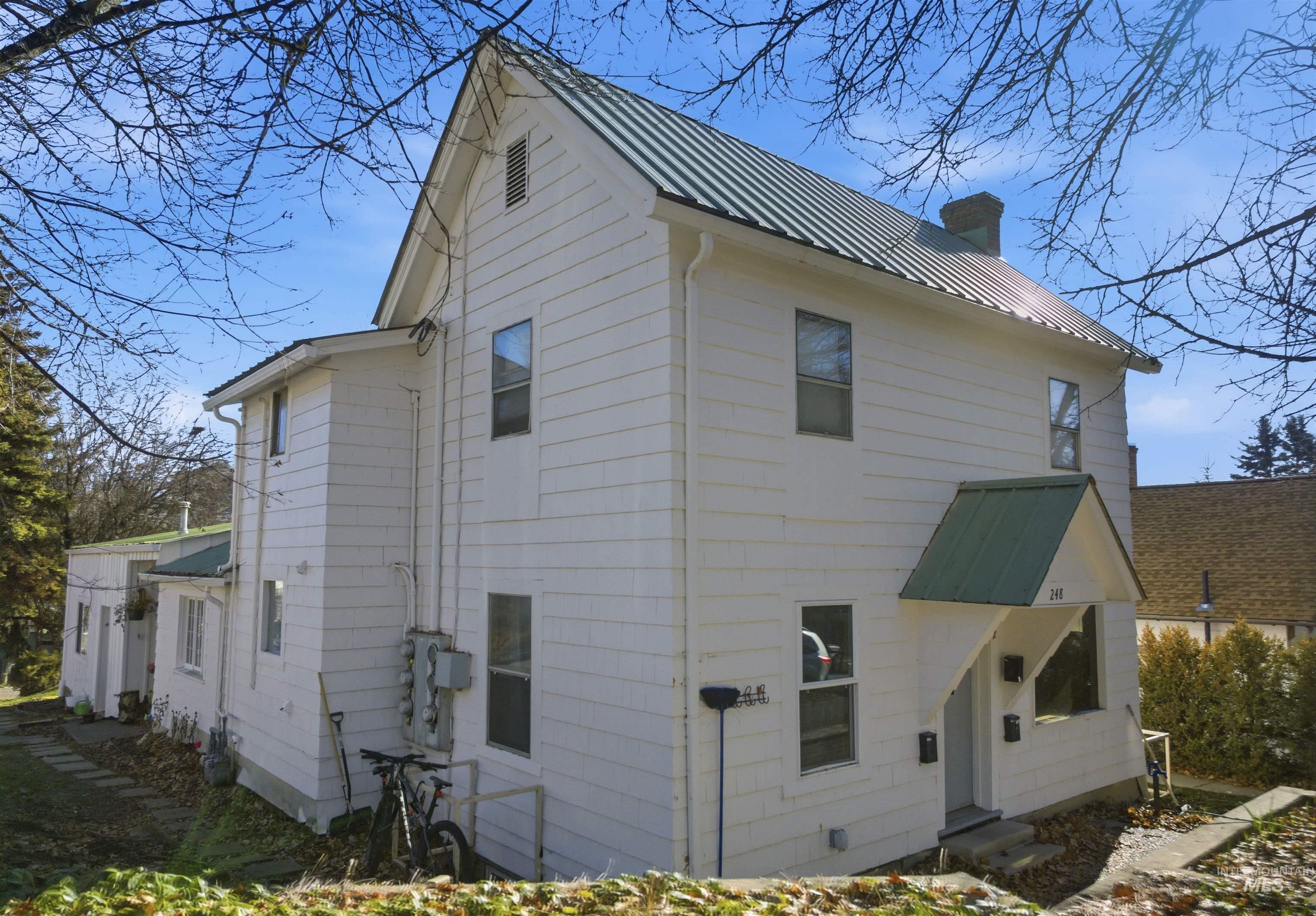 248 N Asbury, Moscow, Idaho 83843, 2 Bedrooms, 1 Bathroom, Residential Income For Sale, Price $600,000, 98976037