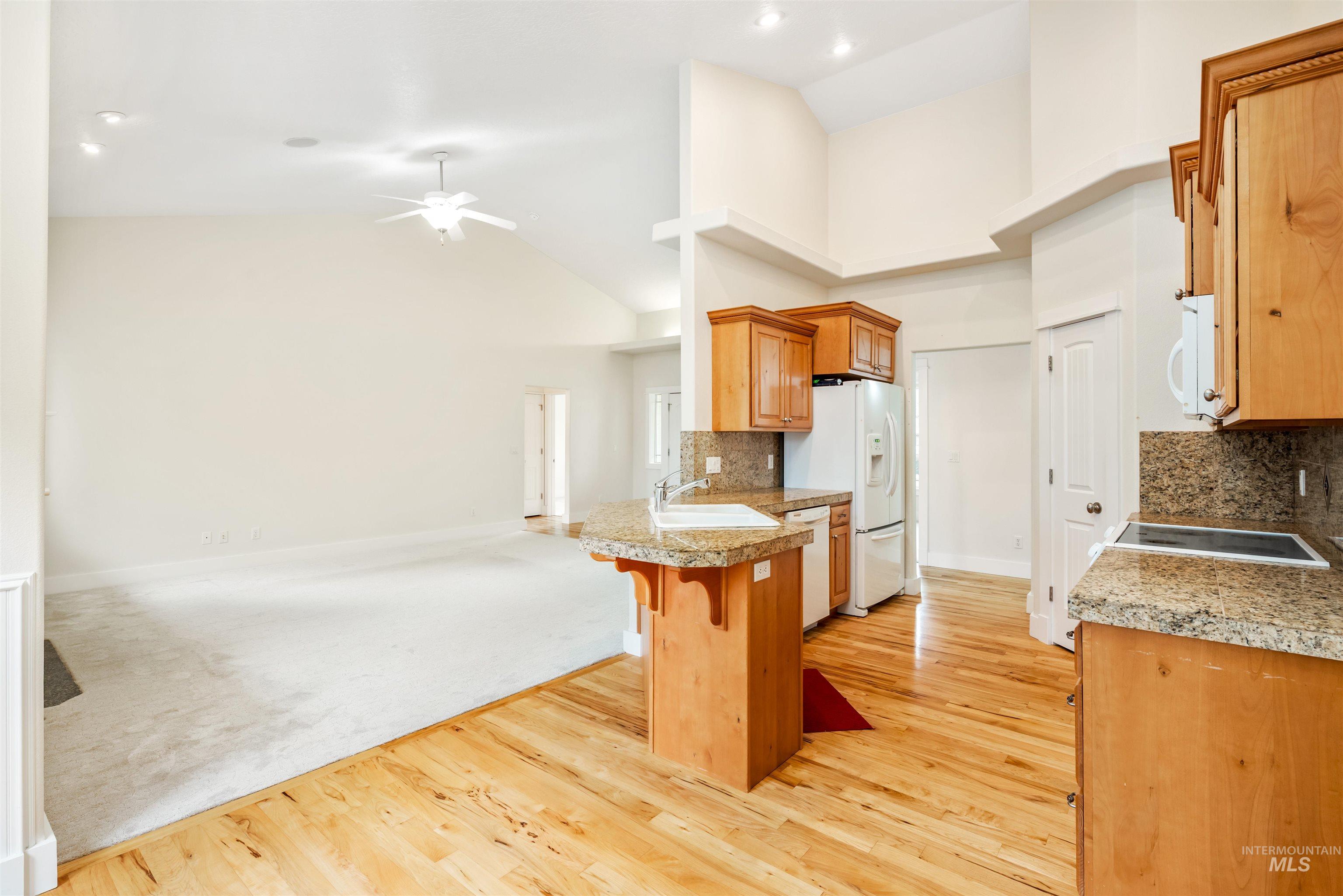 3620 E Sunrise Rim Ct, Nampa, Idaho 83686, 3 Bedrooms, 2 Bathrooms, Residential For Sale, Price $409,900, 98976038