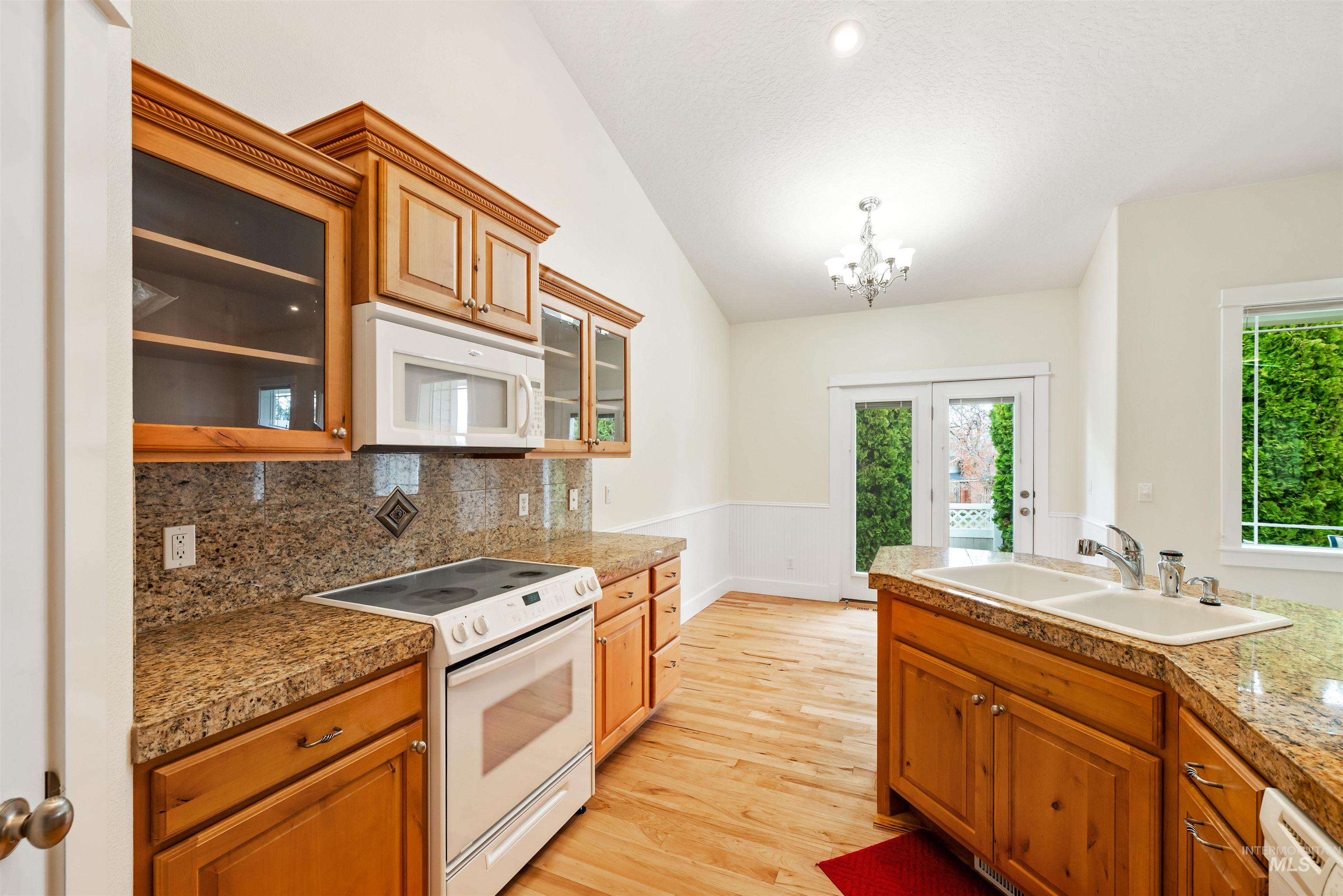 3620 E Sunrise Rim Ct, Nampa, Idaho 83686, 3 Bedrooms, 2 Bathrooms, Residential For Sale, Price $409,900, 98976038