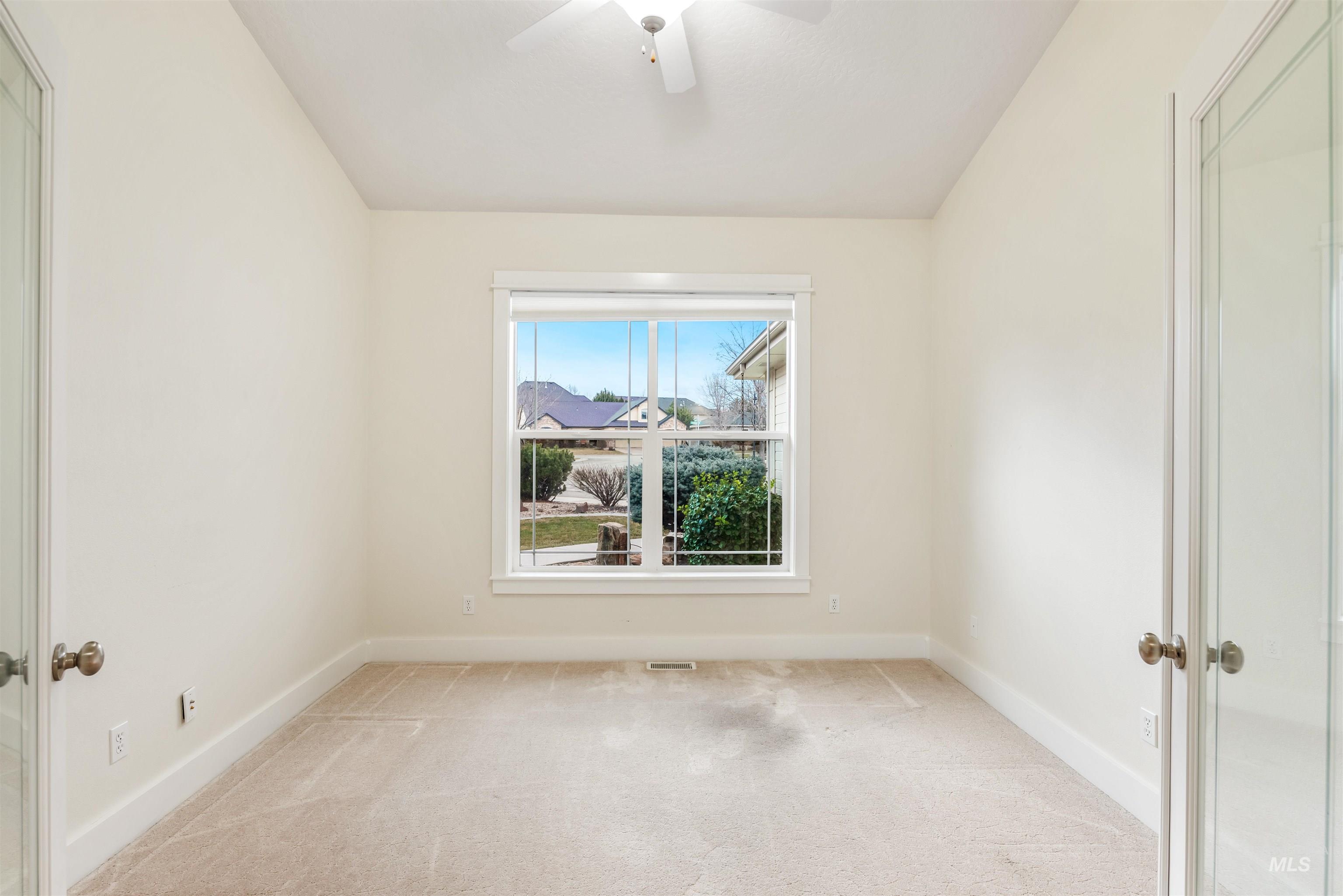 3620 E Sunrise Rim Ct, Nampa, Idaho 83686, 3 Bedrooms, 2 Bathrooms, Residential For Sale, Price $409,900, 98976038