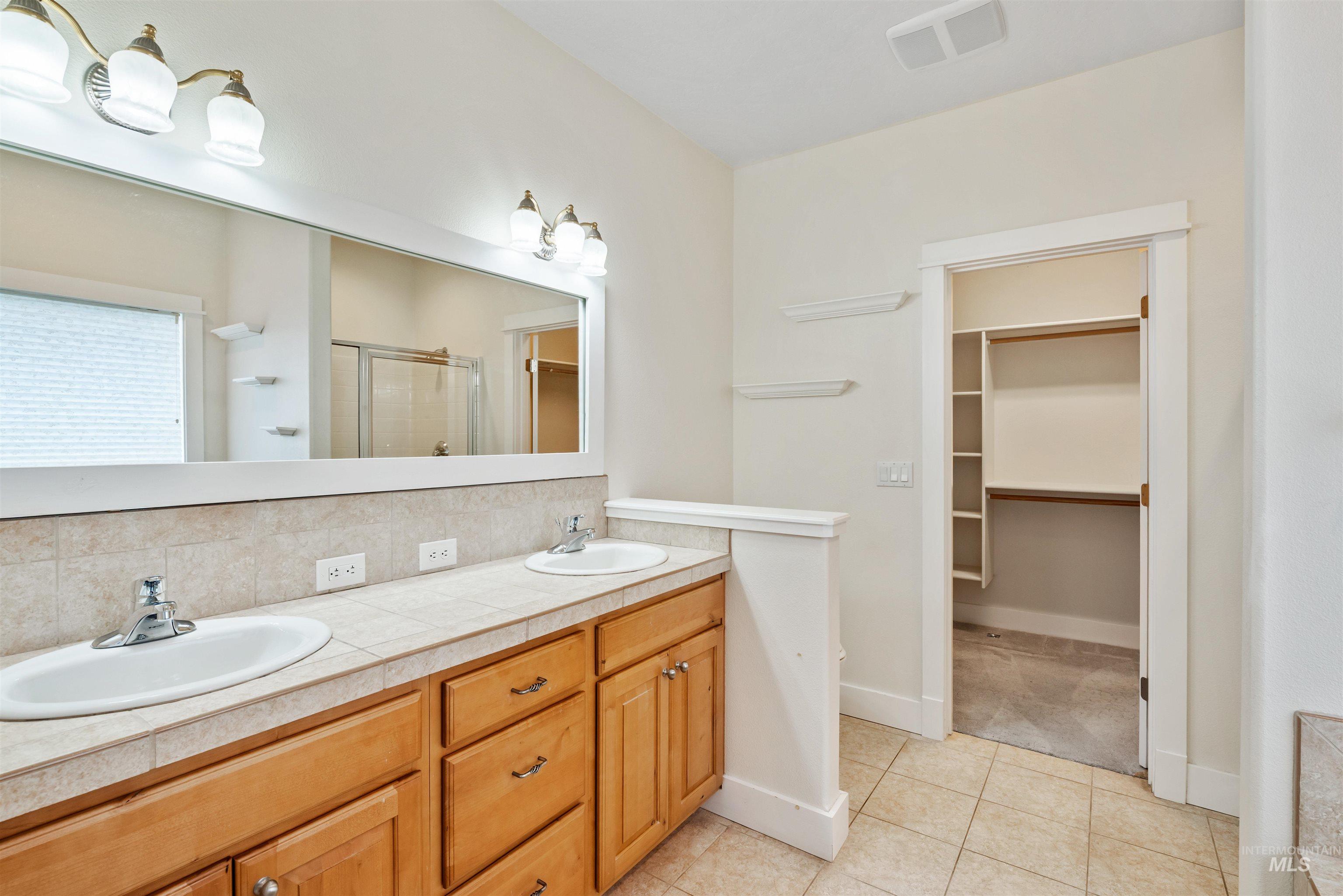 3620 E Sunrise Rim Ct, Nampa, Idaho 83686, 3 Bedrooms, 2 Bathrooms, Residential For Sale, Price $409,900, 98976038