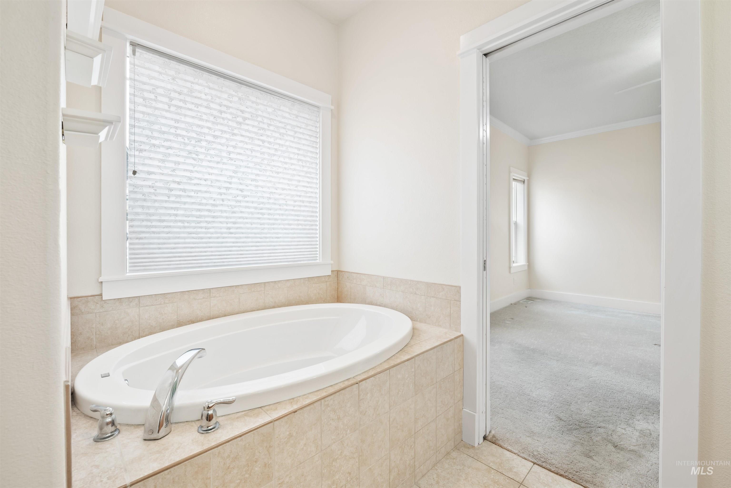 3620 E Sunrise Rim Ct, Nampa, Idaho 83686, 3 Bedrooms, 2 Bathrooms, Residential For Sale, Price $409,900, 98976038