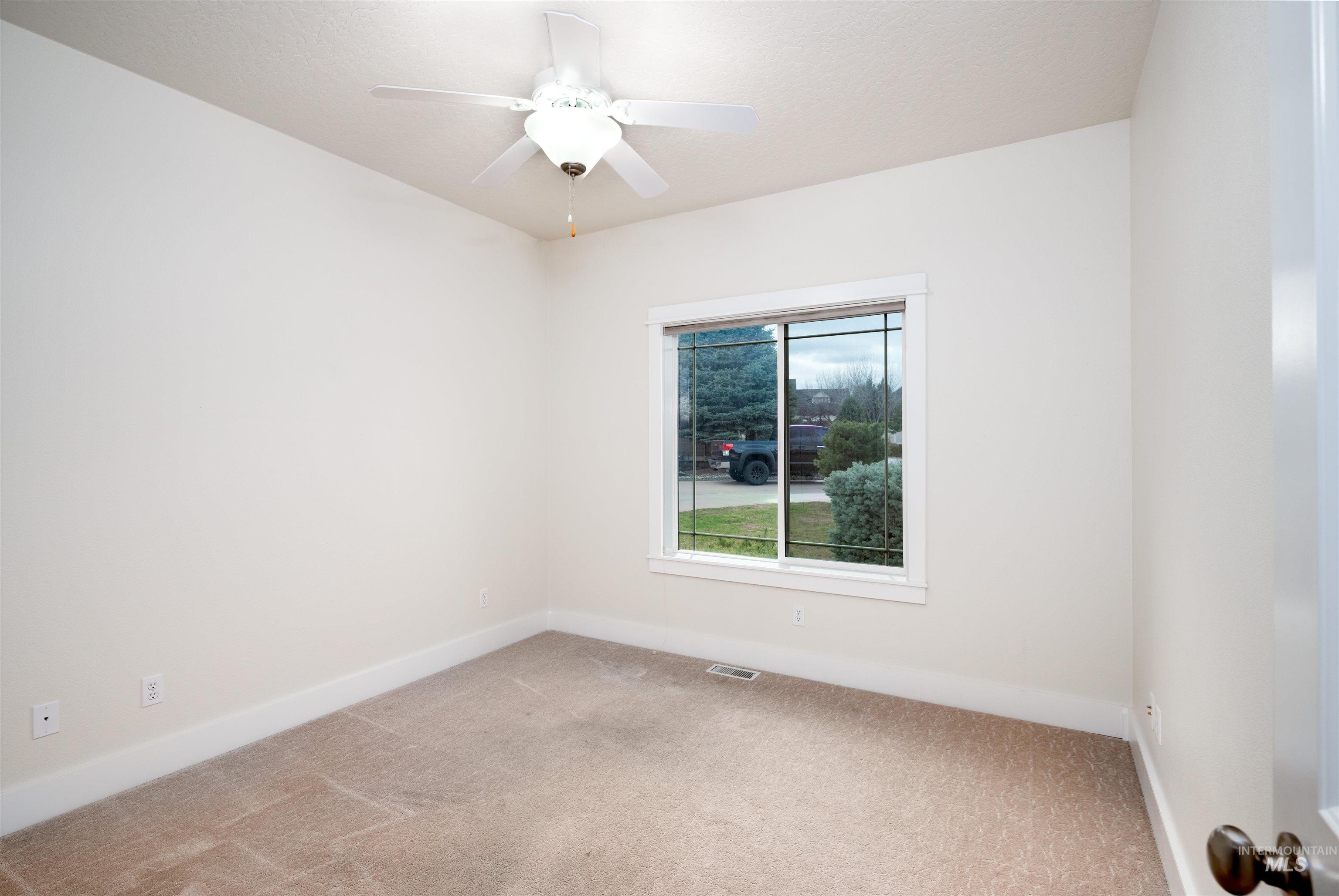 3620 E Sunrise Rim Ct, Nampa, Idaho 83686, 3 Bedrooms, 2 Bathrooms, Residential For Sale, Price $409,900, 98976038