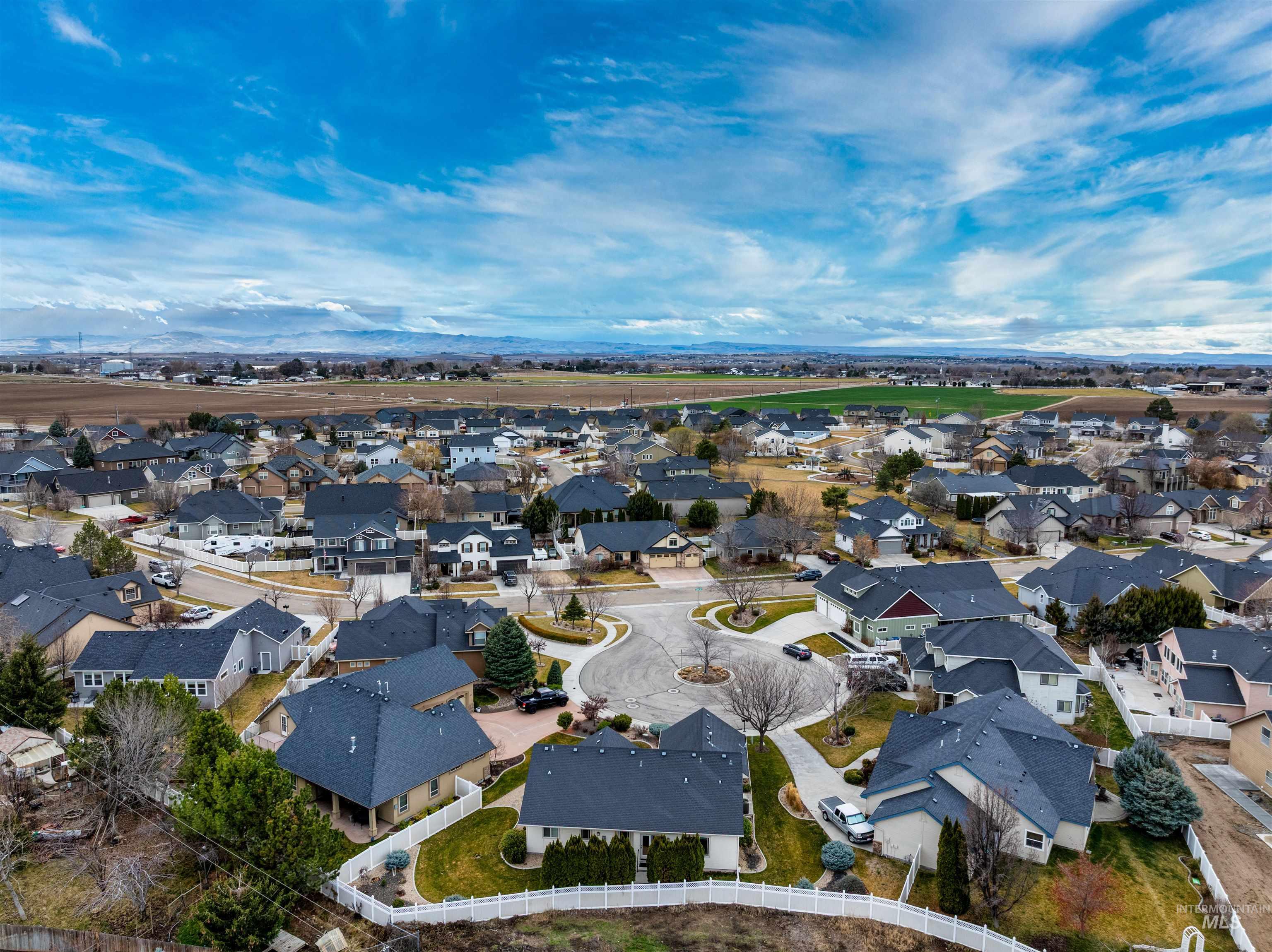 3620 E Sunrise Rim Ct, Nampa, Idaho 83686, 3 Bedrooms, 2 Bathrooms, Residential For Sale, Price $409,900, 98976038