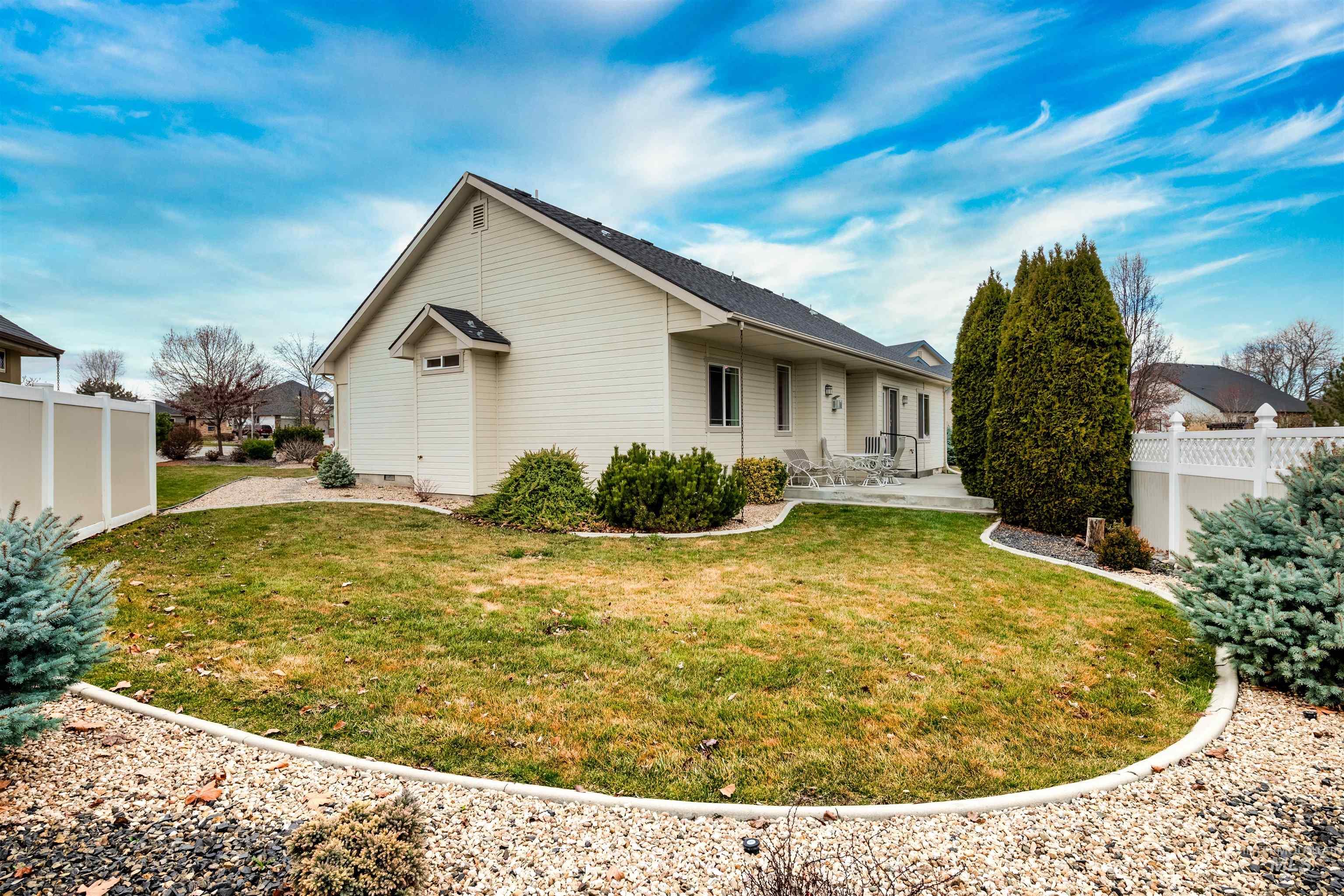 3620 E Sunrise Rim Ct, Nampa, Idaho 83686, 3 Bedrooms, 2 Bathrooms, Residential For Sale, Price $409,900, 98976038