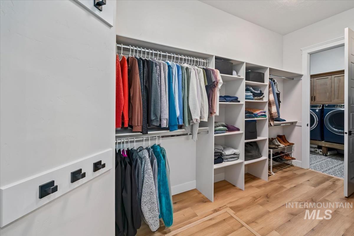 8921 E Lavender Dr, Nampa, Idaho 83687, 3 Bedrooms, 2.5 Bathrooms, Residential For Sale, Price $735,000, 98976039