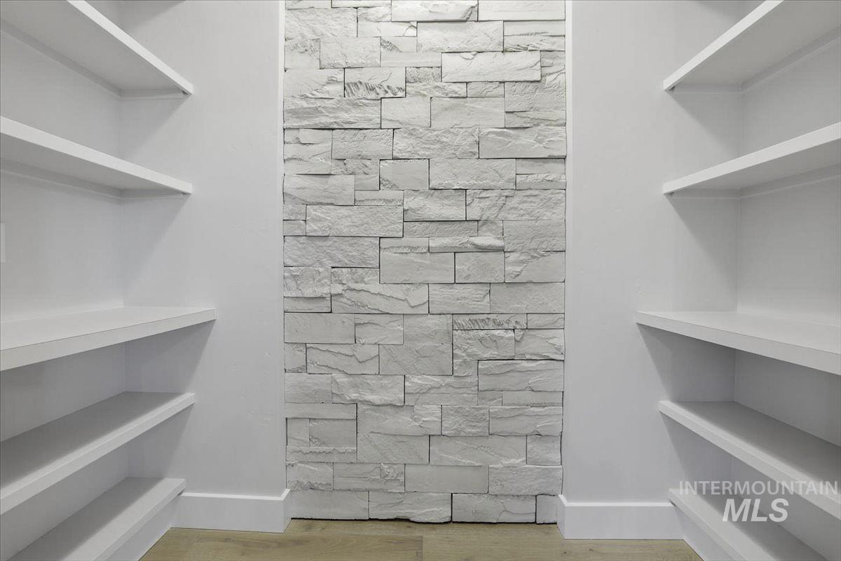 3353 S Old Hickory Way, Boise, Idaho 83716, 3 Bedrooms, 2.5 Bathrooms, Residential For Sale, Price $699,900,MLS 98976040