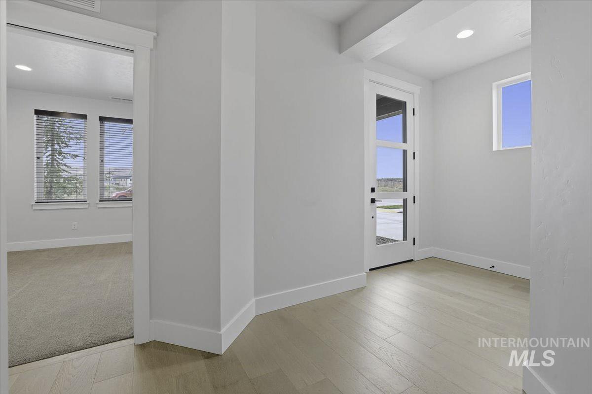 3353 S Old Hickory Way, Boise, Idaho 83716, 3 Bedrooms, 2.5 Bathrooms, Residential For Sale, Price $719,900, 98976040